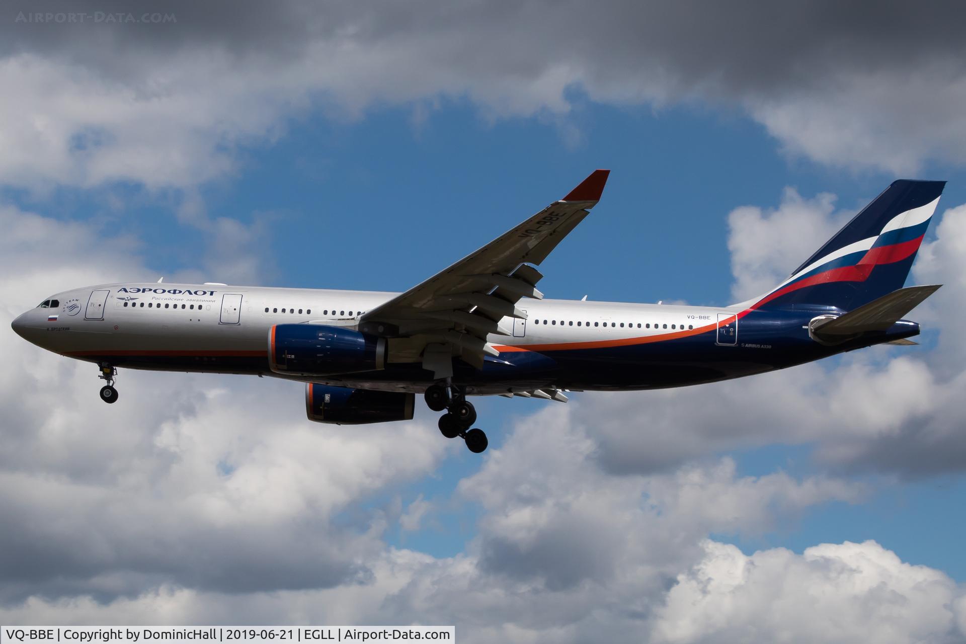 VQ-BBE, 2009 Airbus A330-243 C/N 1014, Landing RWY 27L