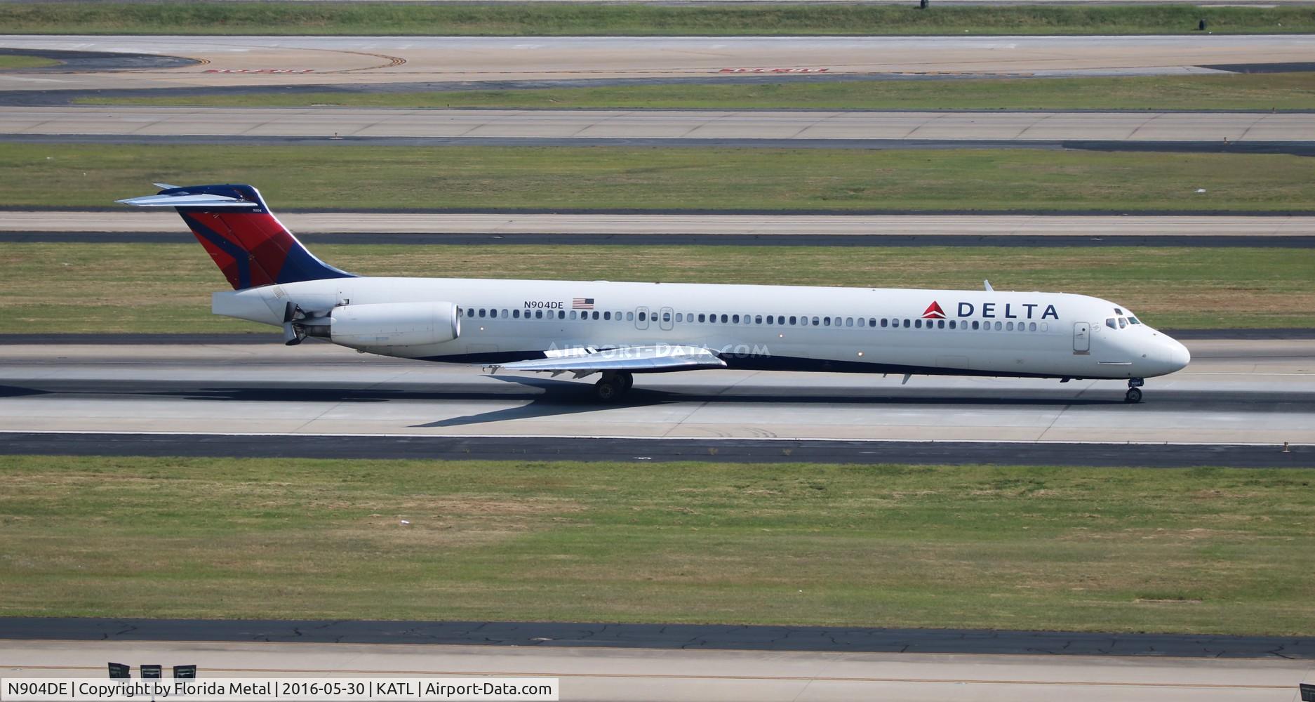 N904DE, 1992 McDonnell Douglas MD-88 C/N 53409, ATL spotting