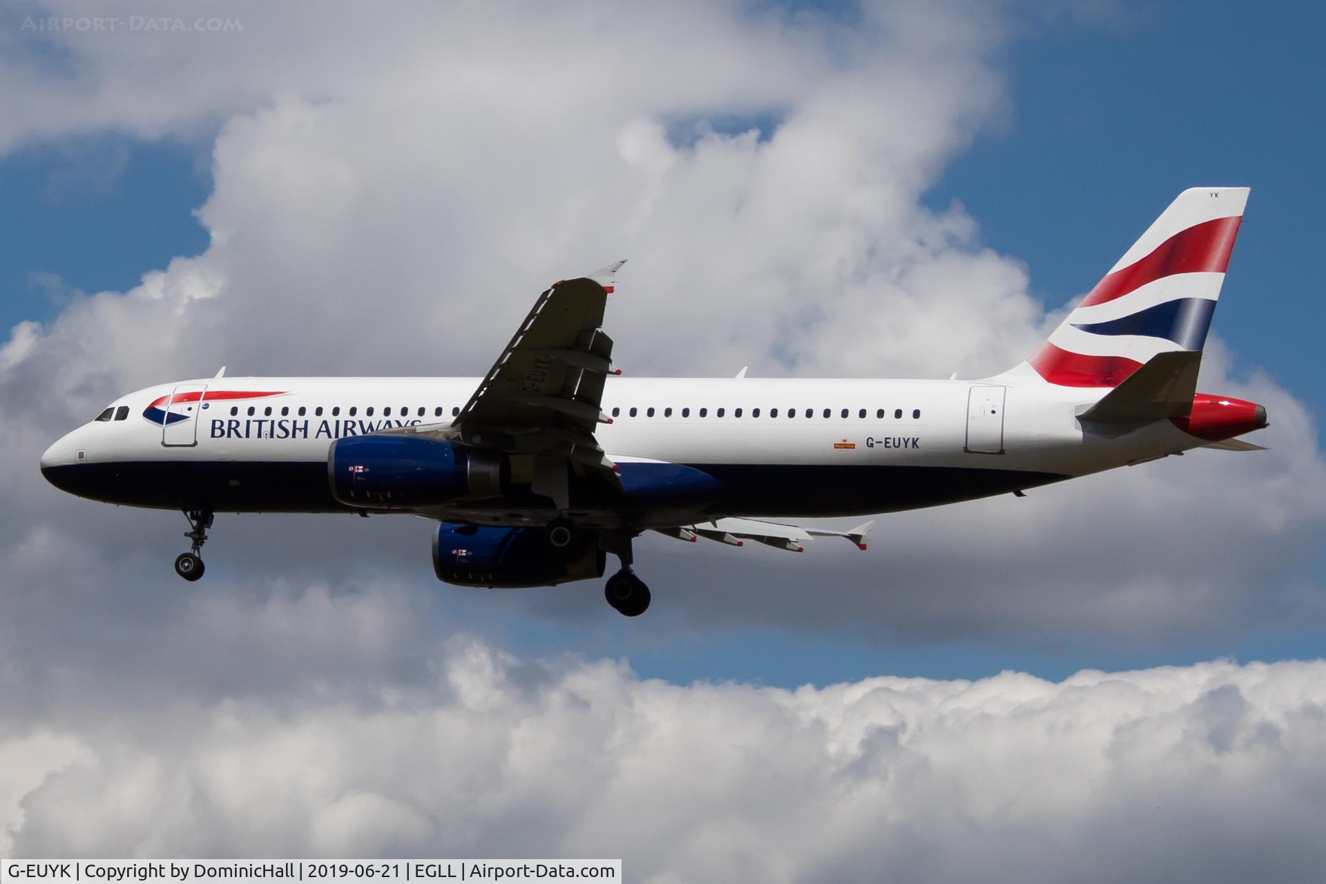 G-EUYK, 2010 Airbus A320-232 C/N 4551, Landing RWY 27L
