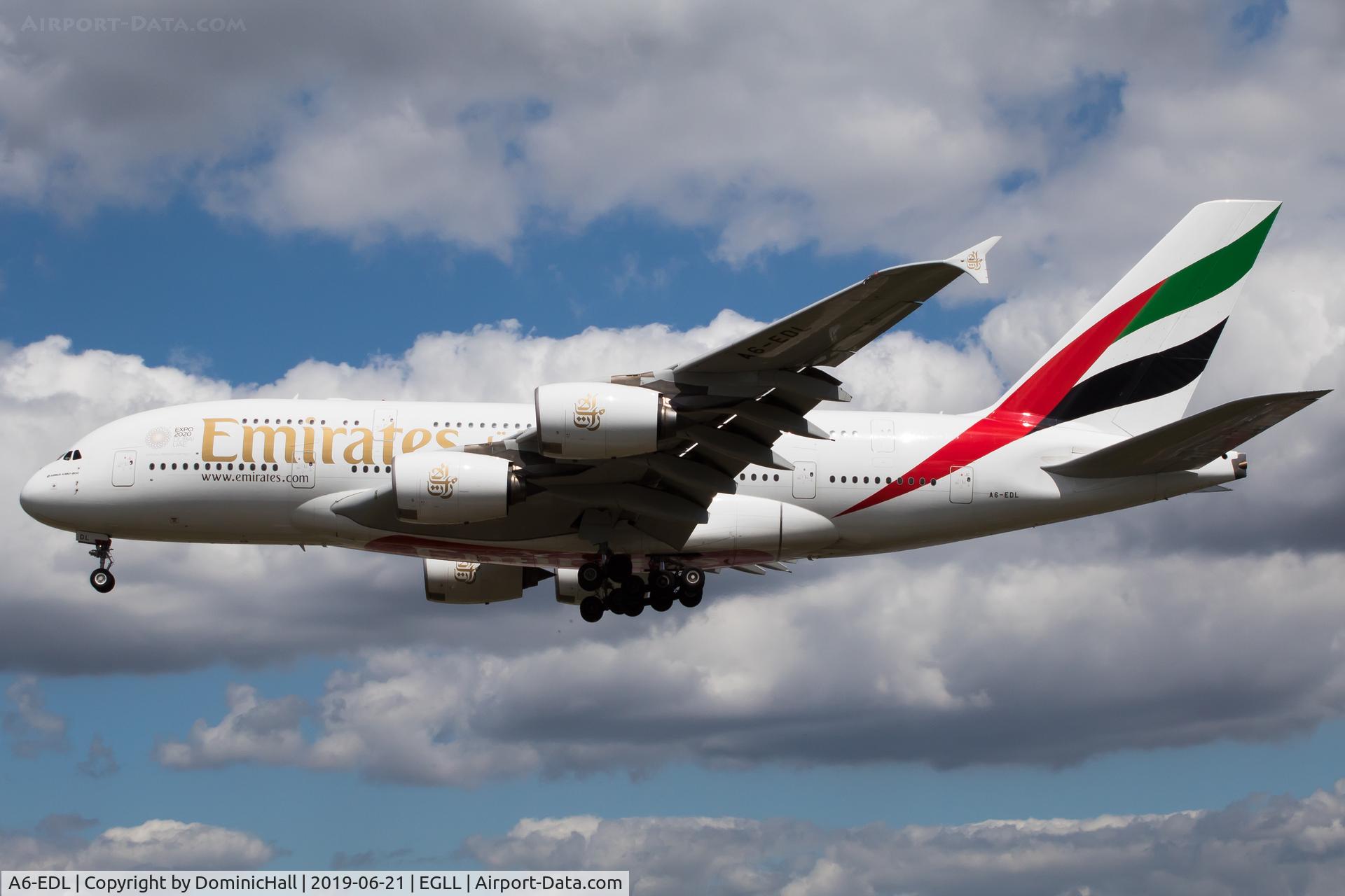 A6-EDL, 2010 Airbus A380-861 C/N 046, Landing RWY 27L