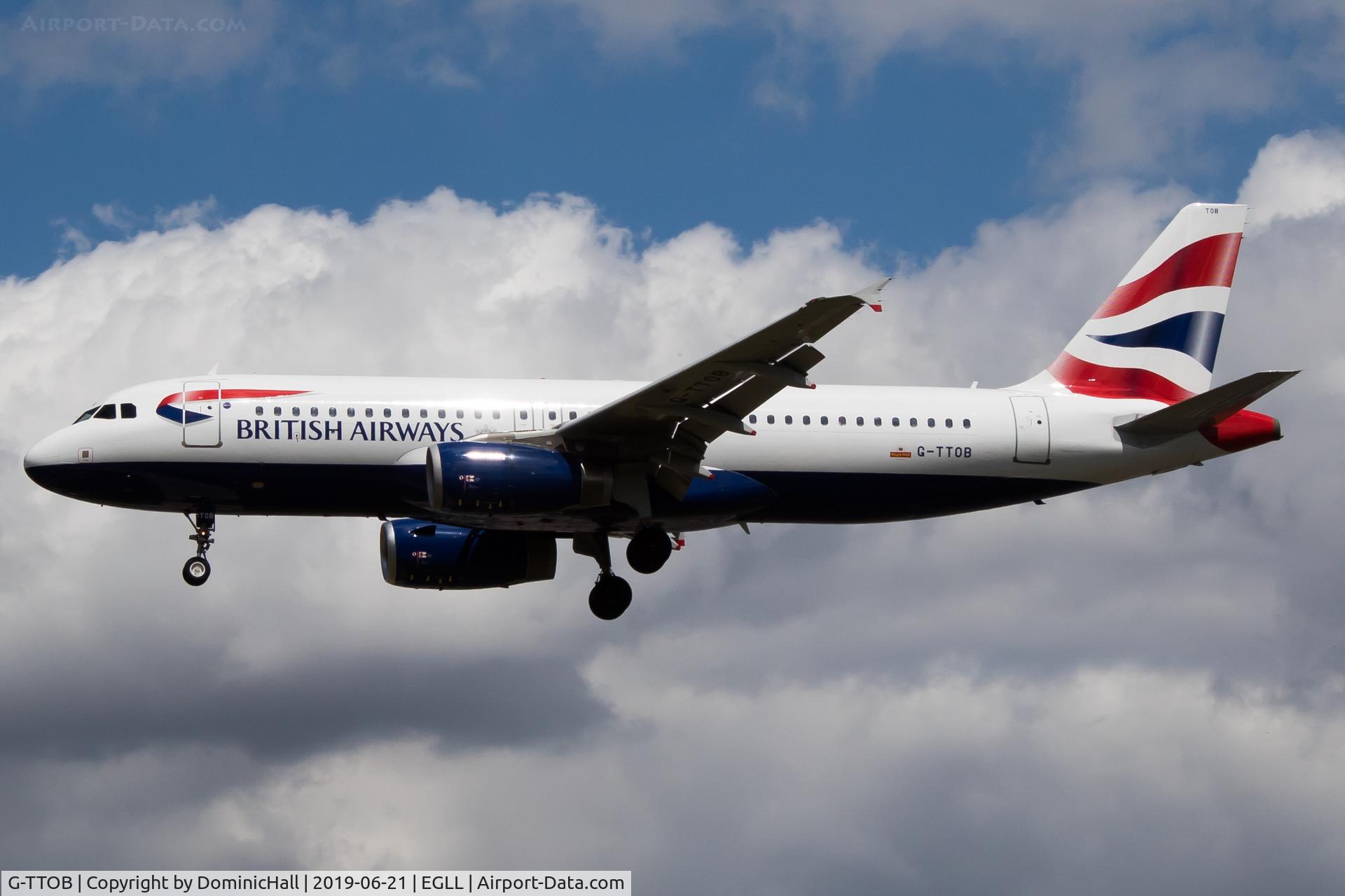 G-TTOB, 2001 Airbus A320-232 C/N 1687, Landing RWY 27L