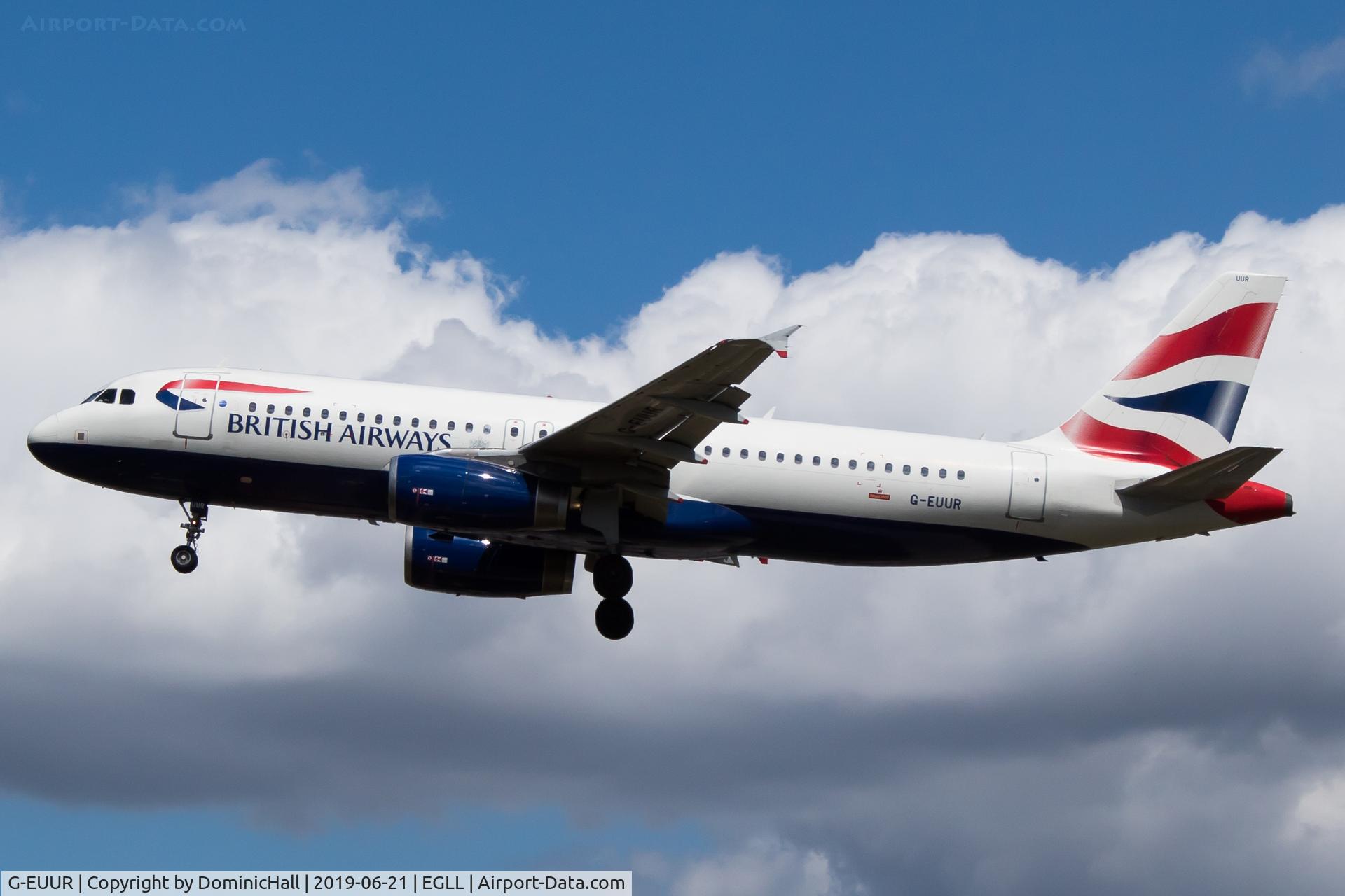 G-EUUR, 2003 Airbus A320-232 C/N 2040, Landing RWY 27L