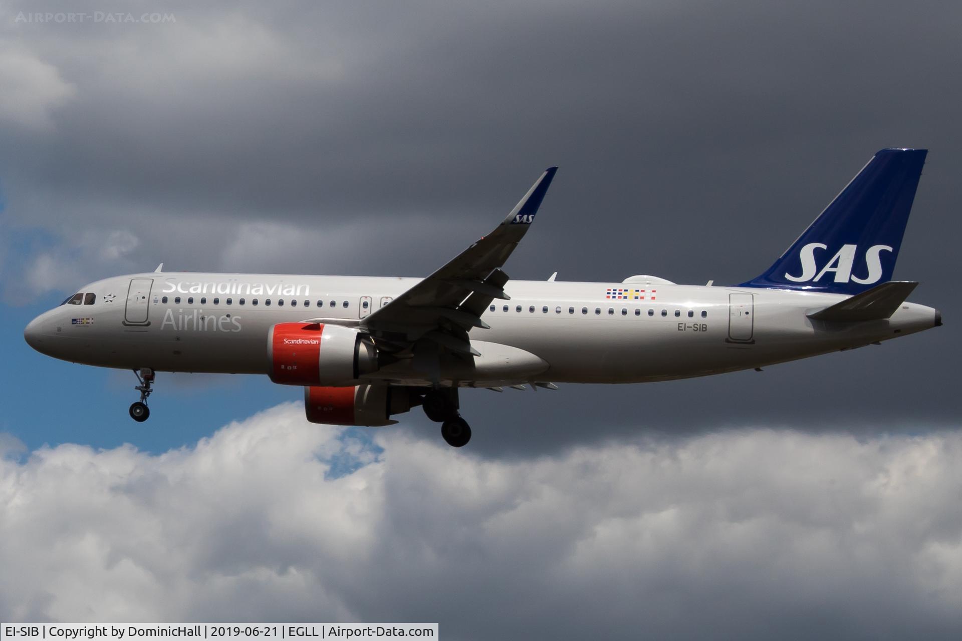 EI-SIB, 2017 Airbus A320-251N C/N 7951, Landing RWY 27L