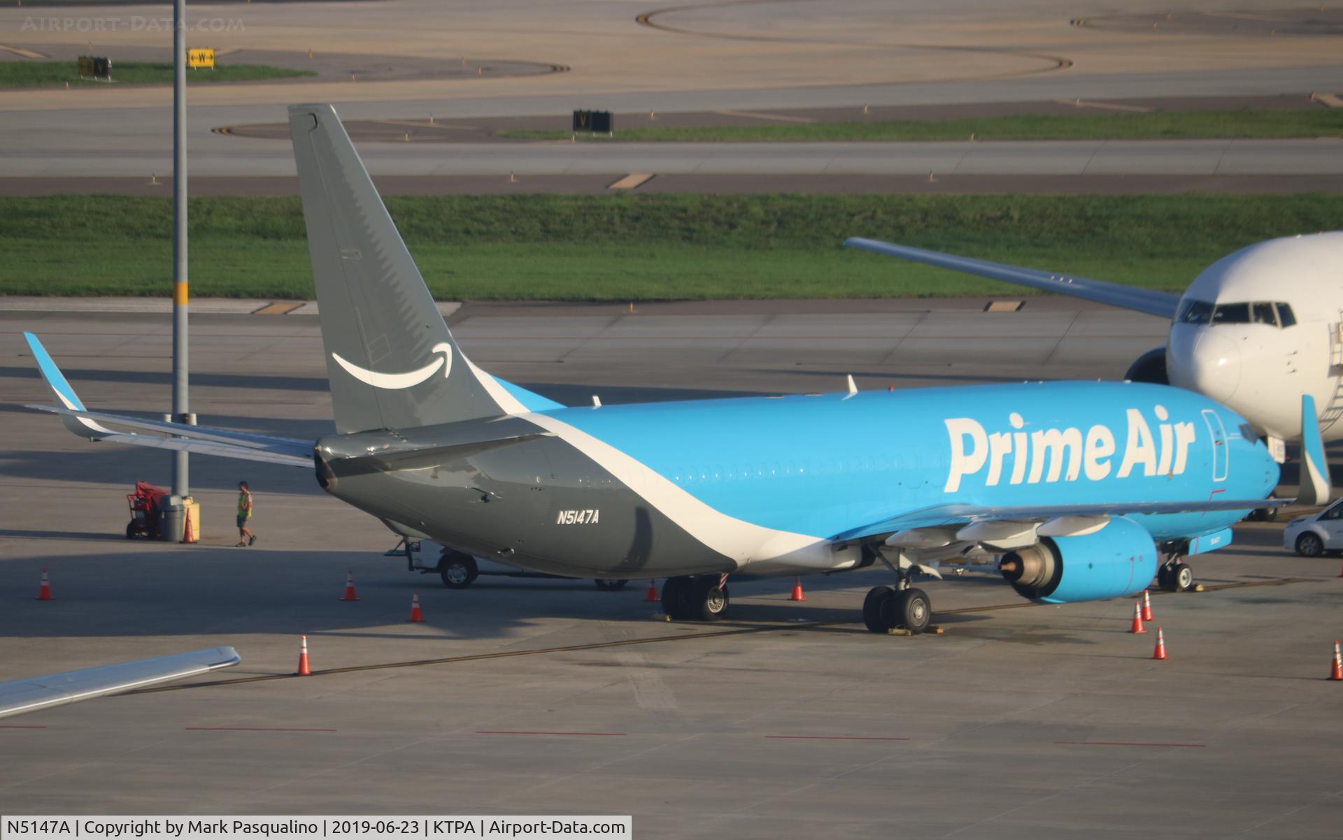 N5147A, 2002 Boeing 737-83N(BCF) C/N 32882, Boeing 737-83N(BCF)