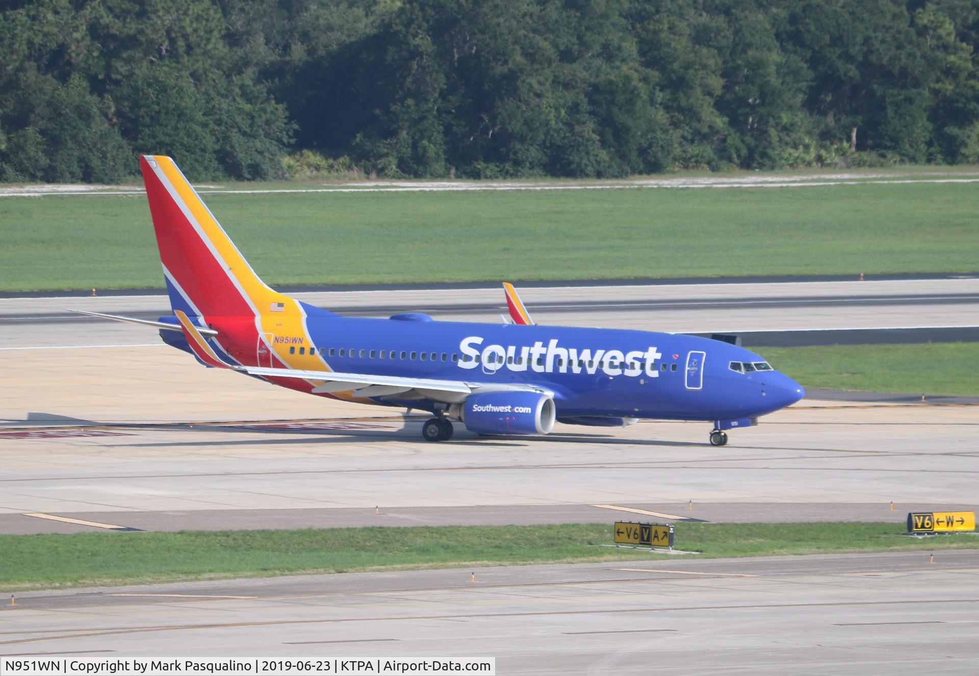 N951WN, 2010 Boeing 737-7H4 C/N 36665, Boeing 737-7H4