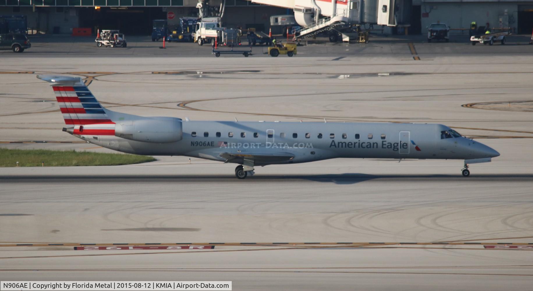 N906AE, 2005 Embraer ERJ-145LR (EMB-145LR) C/N 14500894, MIA spotting