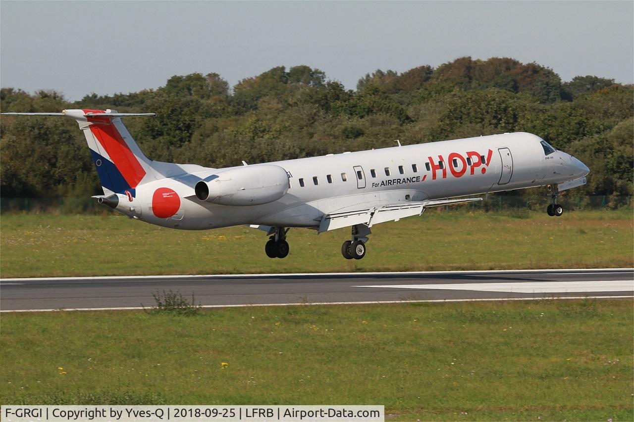F-GRGI, 1999 Embraer EMB-145EU (ERJ-145EU) C/N 145152, Embraer EMB-145EU, Landing rwy 07R, Brest-Bretagne Airport (LFRB-BES)