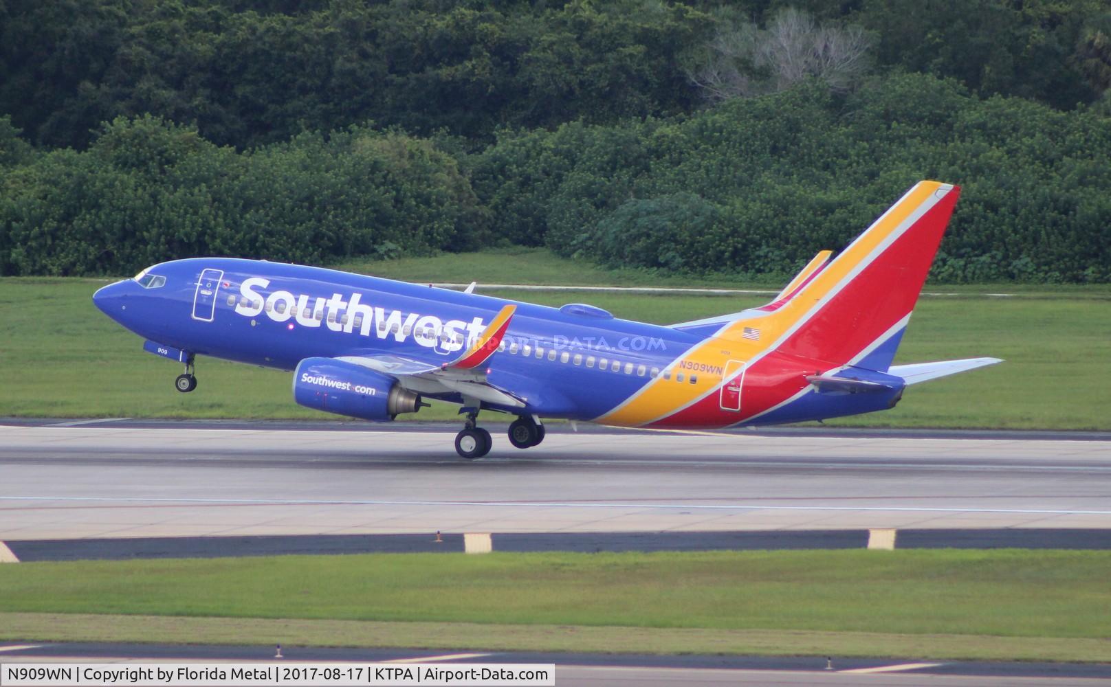 N909WN, 2008 Boeing 737-7H4 C/N 32458, TPA spotting