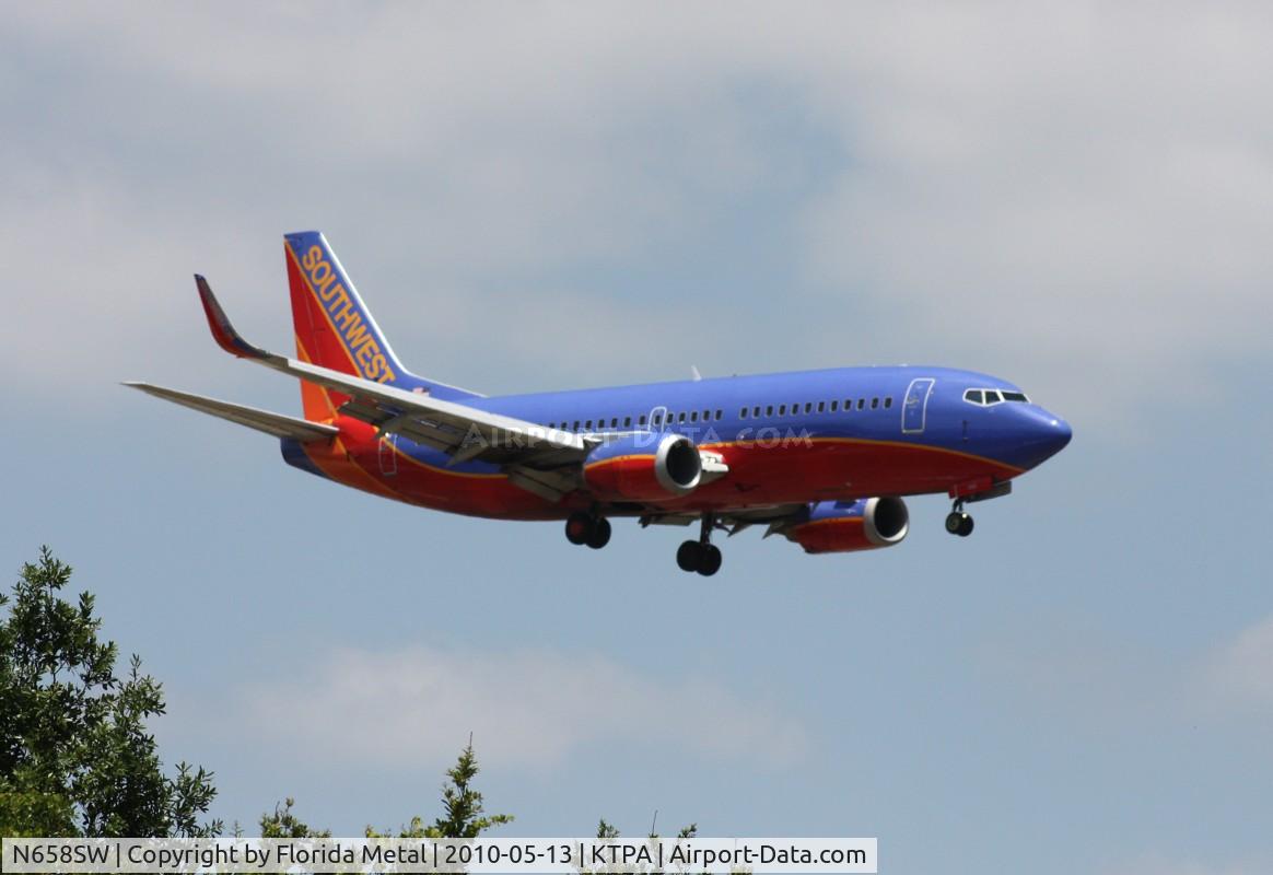 N658SW, 1985 Boeing 737-3L9 C/N 23332, TPA spotting