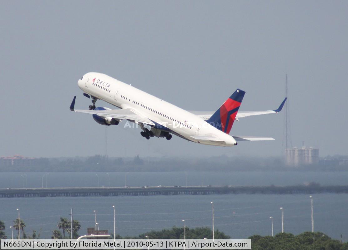N665DN, 1991 Boeing 757-232 C/N 25013, TPA spotting