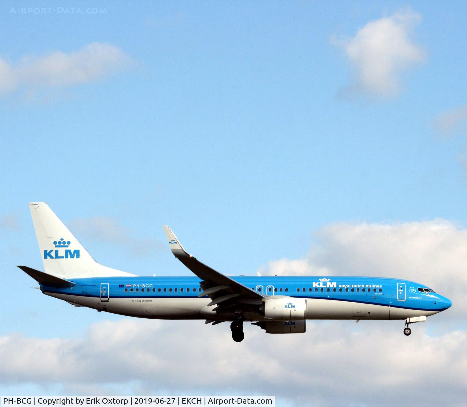 PH-BCG, 2019 Boeing 737-8K2 C/N 62578, PH-BCG landing rw 22L