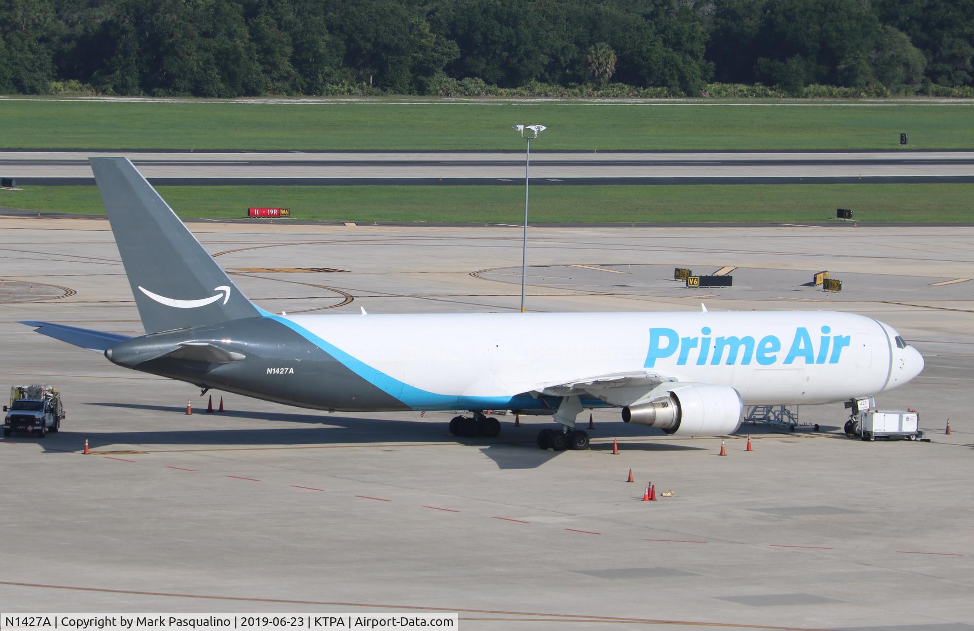 N1427A, 1996 Boeing 767-306 C/N 28098, Boeing 767-306