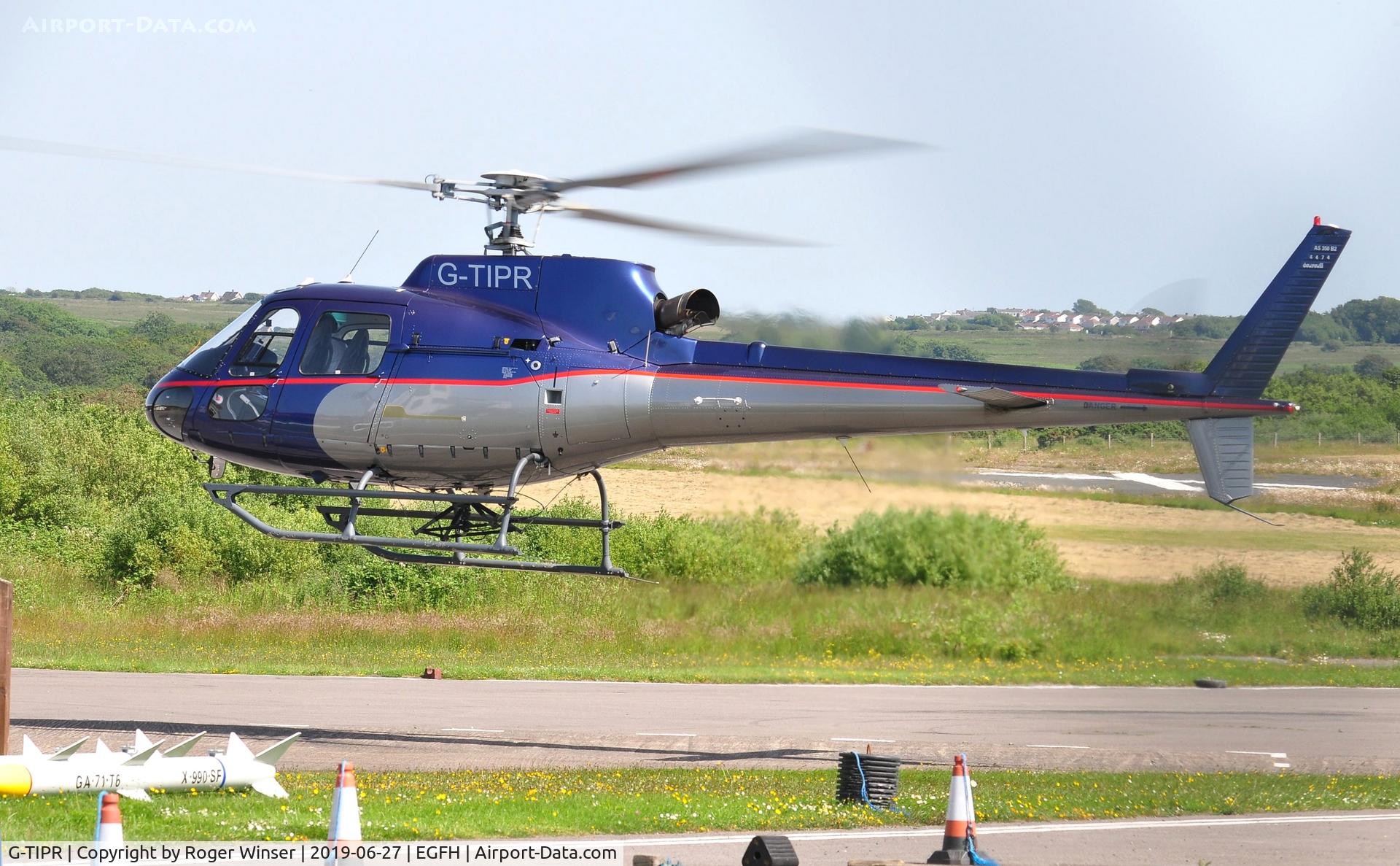G-TIPR, 2008 Eurocopter AS-350B-2 Ecureuil Ecureuil C/N 4474, Visiting Ecuriuel.