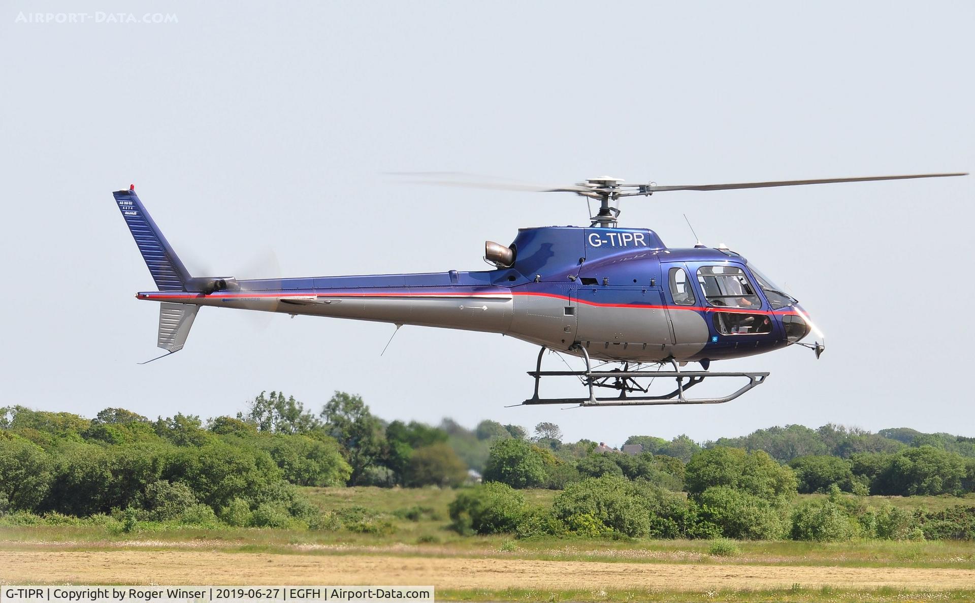 G-TIPR, 2008 Eurocopter AS-350B-2 Ecureuil Ecureuil C/N 4474, Visiting Ecurieul.