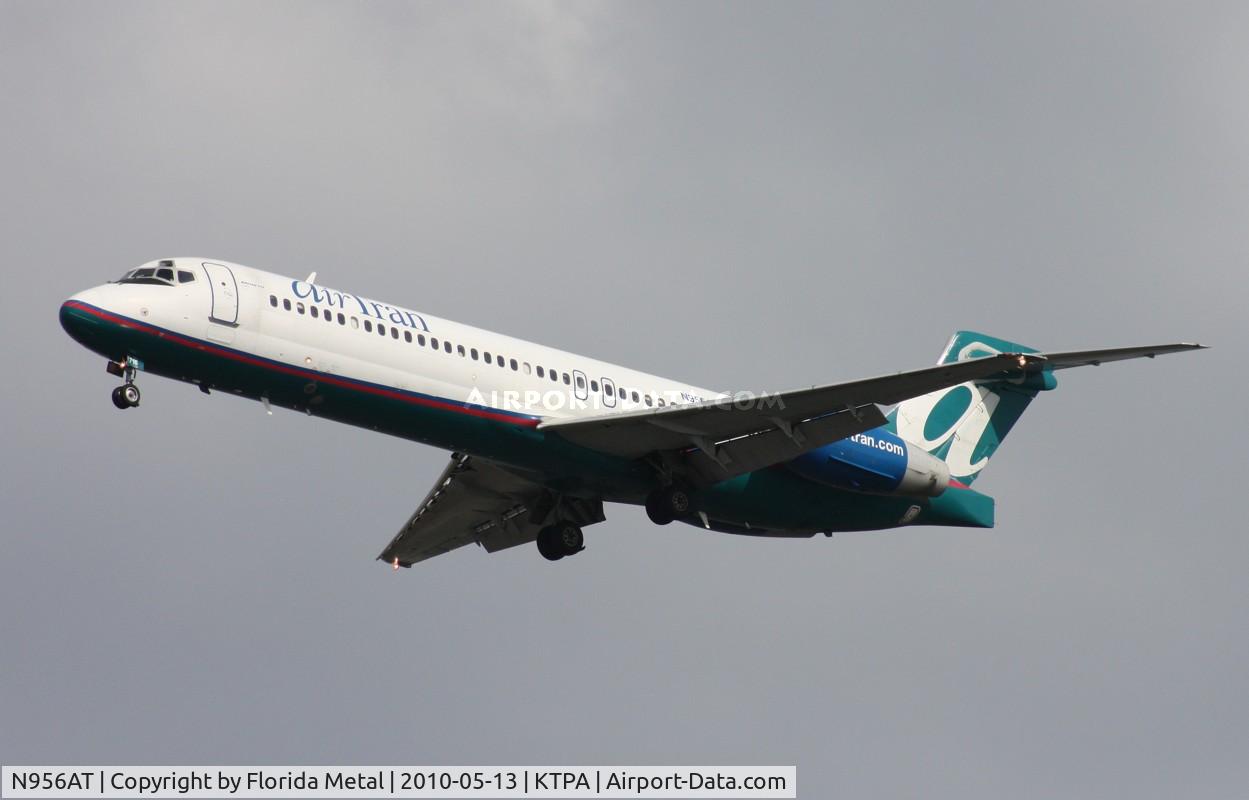 N956AT, 2000 Boeing 717-200 C/N 55018, TPA spotting