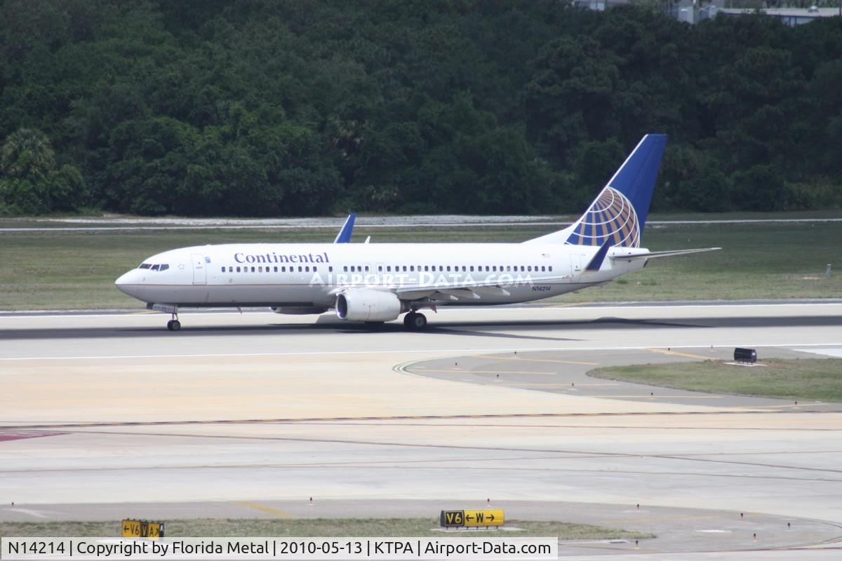 N14214, 1998 Boeing 737-824 C/N 28774, TPA spotting