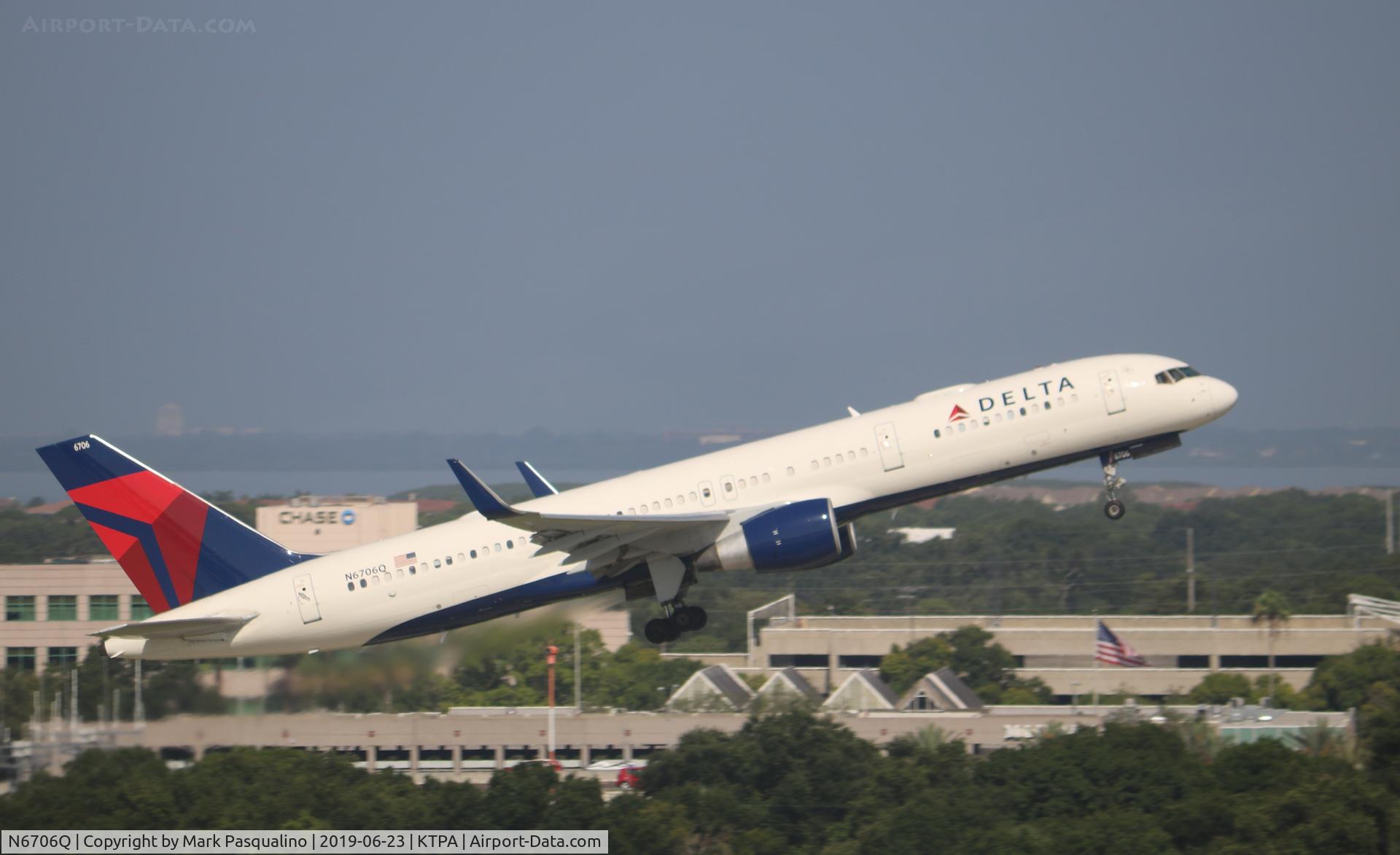 N6706Q, 2000 Boeing 757-232 C/N 30422, Boeing 757-232