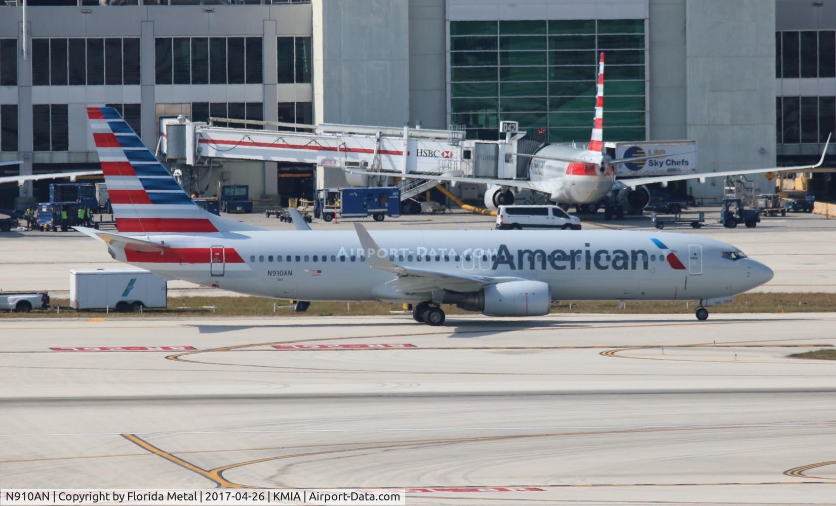 N910AN, 1999 Boeing 737-823 C/N 29512, MIA spotting