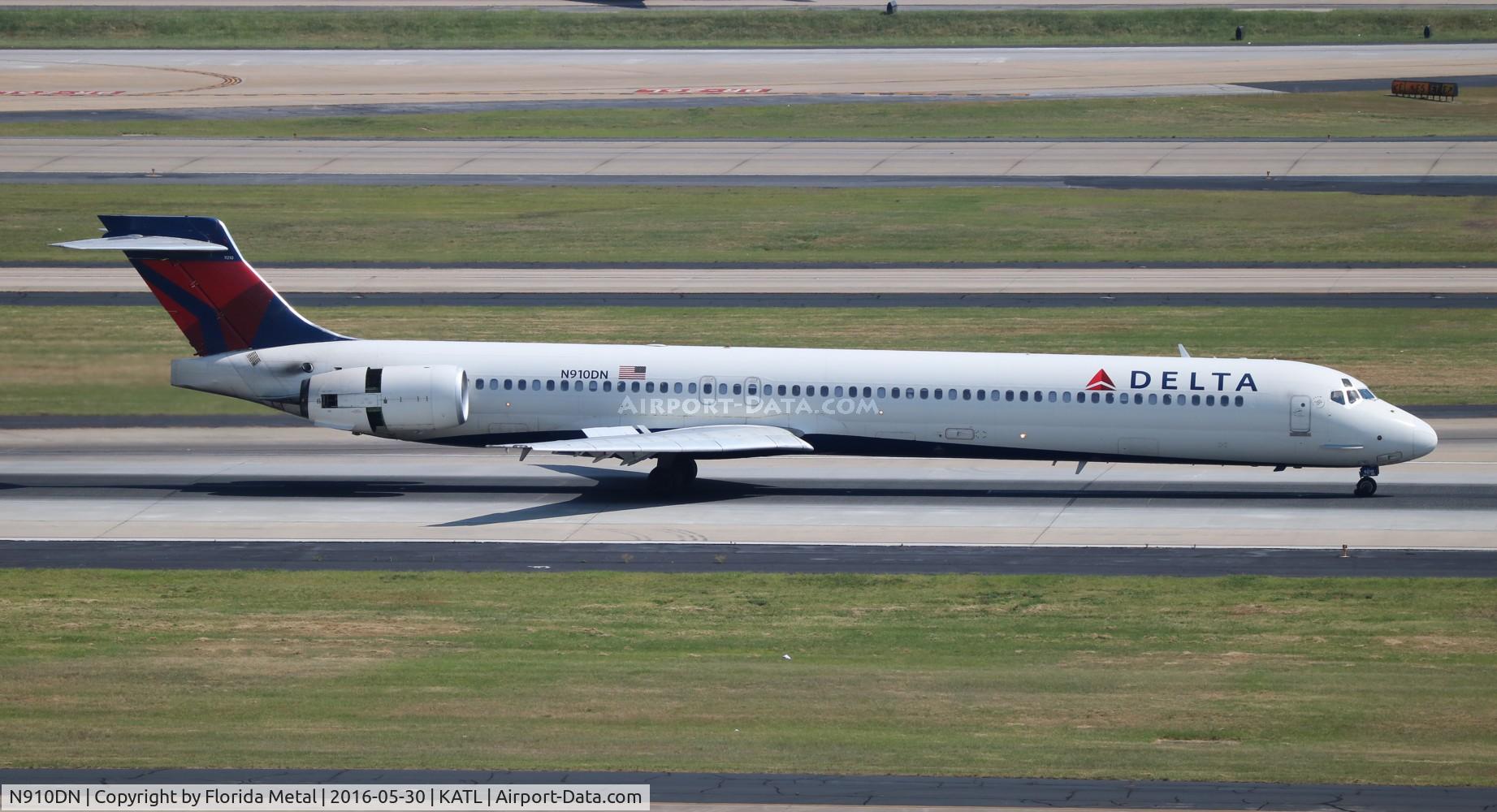 N910DN, 1995 McDonnell Douglas MD-90-30 C/N 53390, ATL spotting