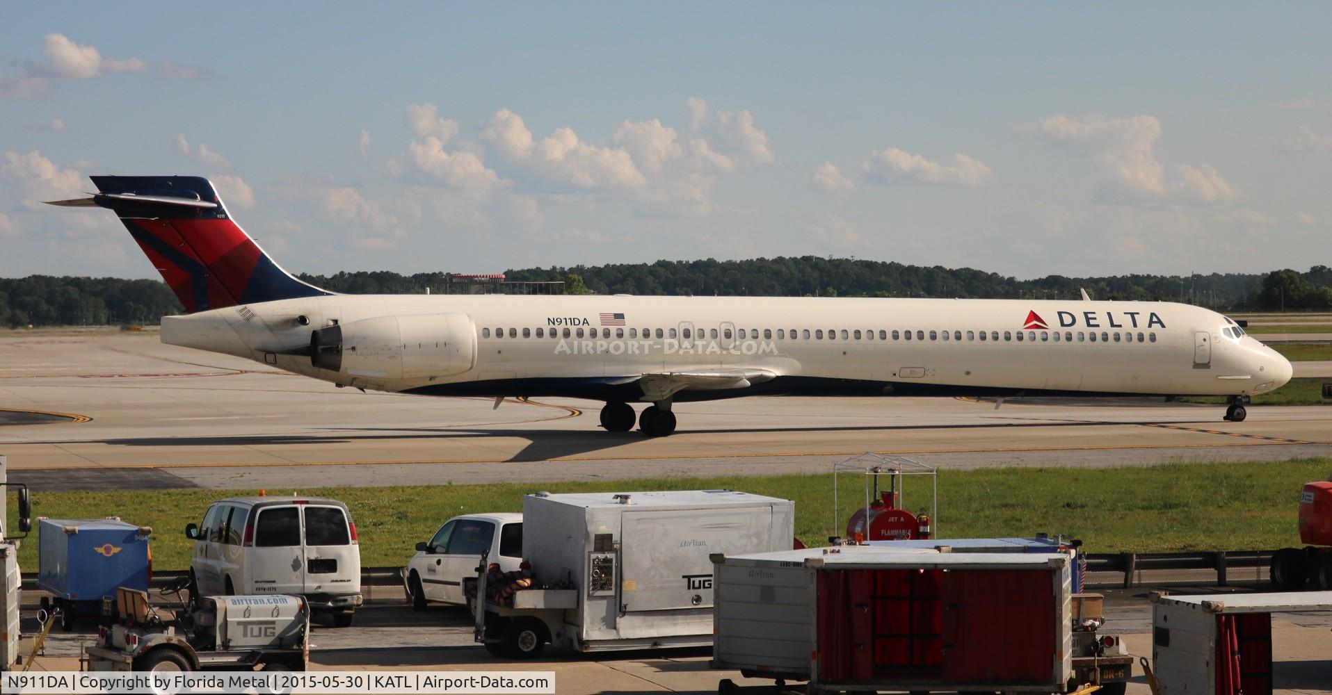N911DA, 1995 McDonnell Douglas MD-90-30 C/N 53391, ATL spotting