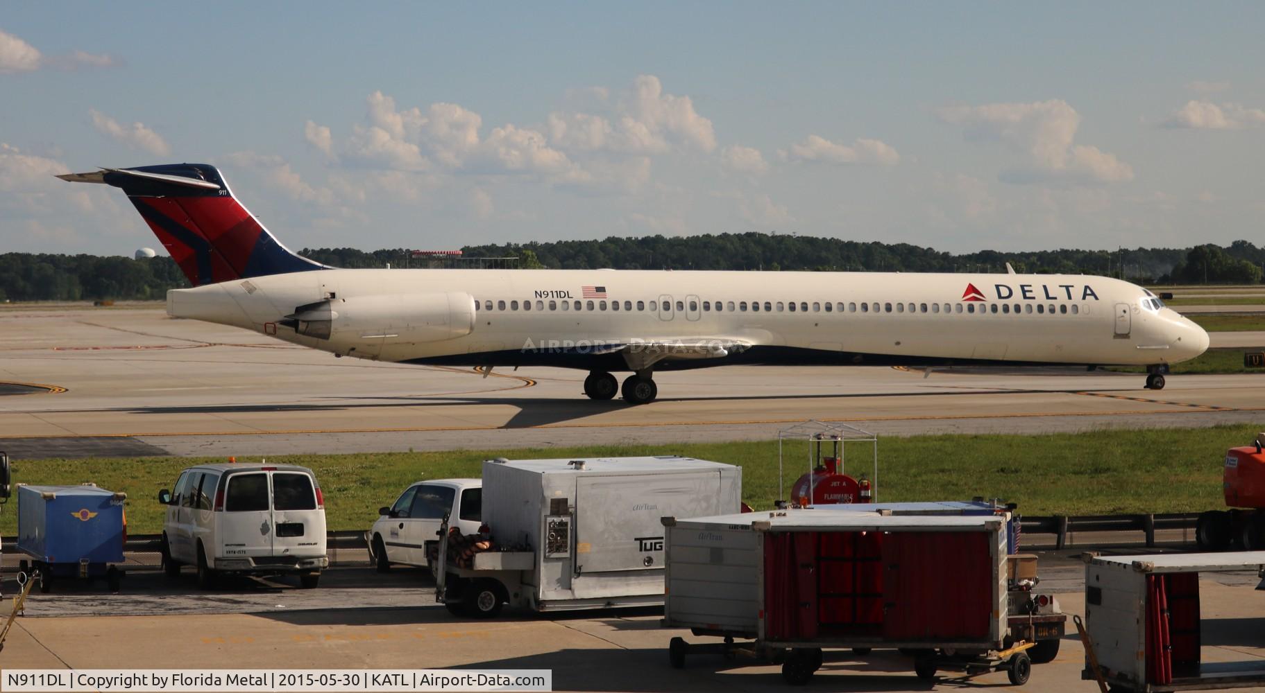 N911DL, 1987 McDonnell Douglas MD-88 C/N 49542, ATL spotting
