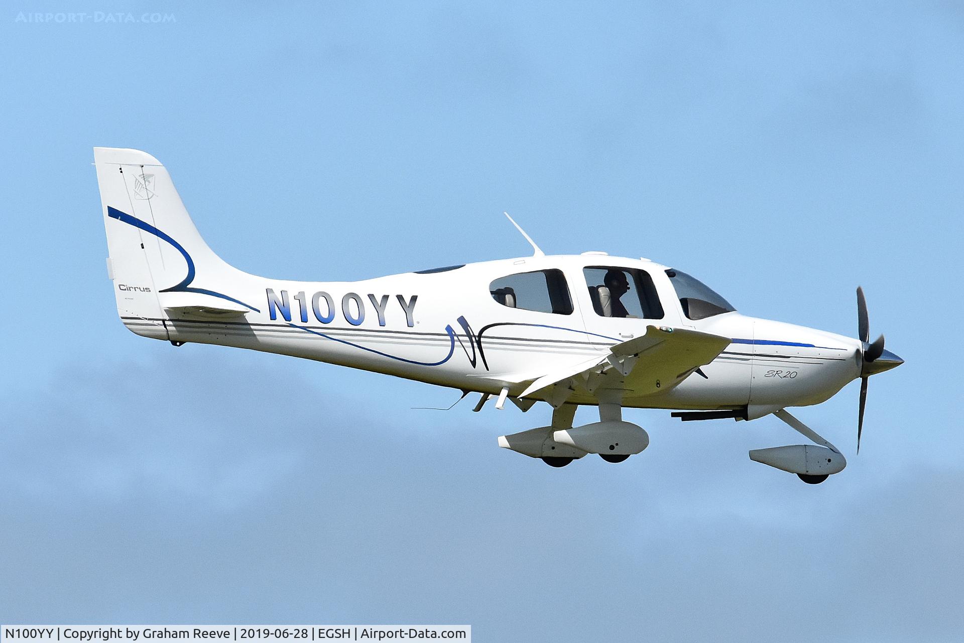 N100YY, 2002 Cirrus SR20 C/N 1183, Landing at Norwich.