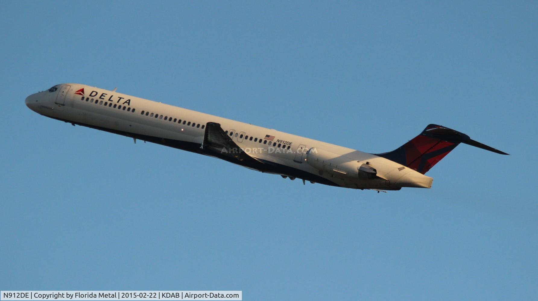 N912DE, 1992 McDonnell Douglas MD-88 C/N 49997, DAB spotting