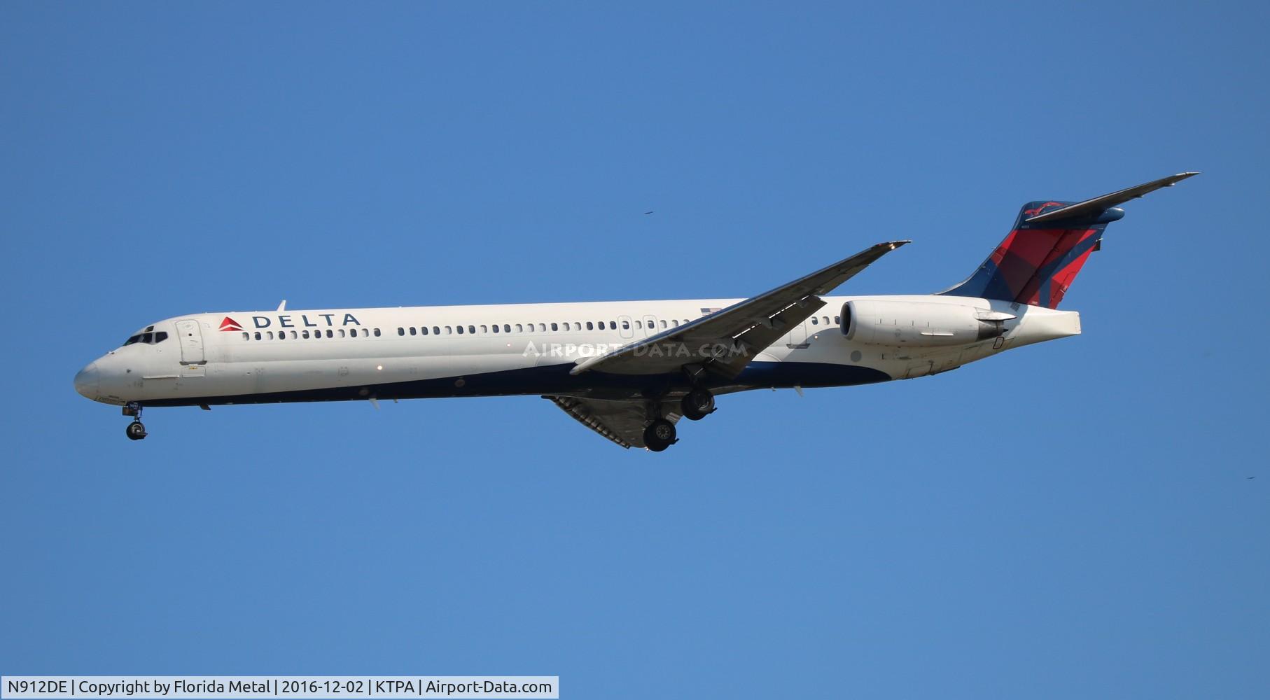 N912DE, 1992 McDonnell Douglas MD-88 C/N 49997, TPA spotting