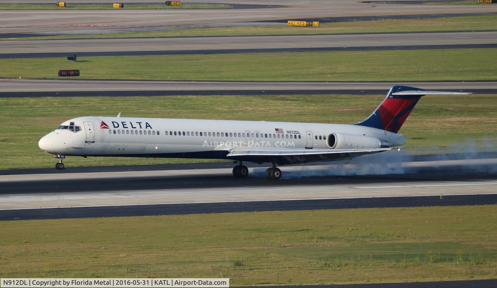 N912DL, 1987 McDonnell Douglas MD-88 C/N 49543, ATL spotting