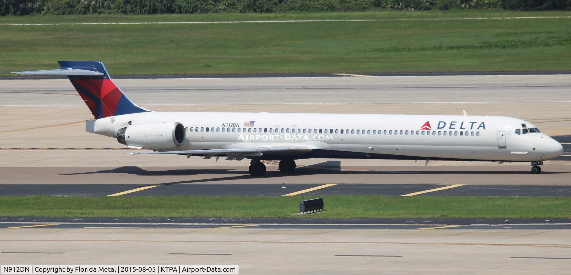 N912DN, 1996 McDonnell Douglas MD-90-30 C/N 53392, TPA spotting