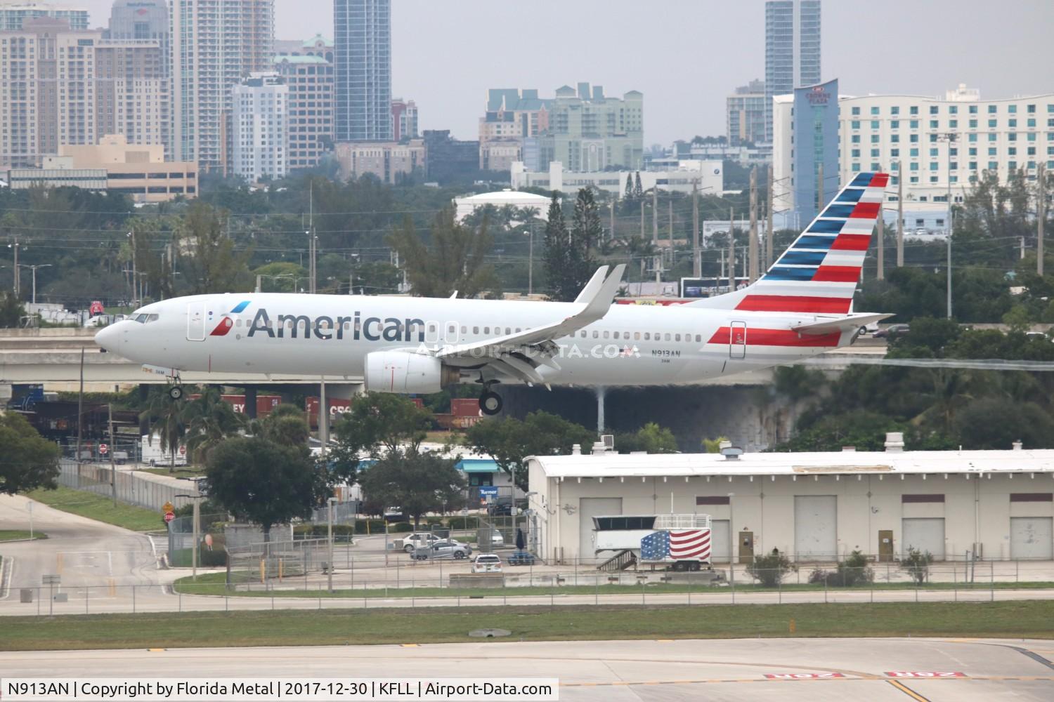 N913AN, 1999 Boeing 737-823 C/N 29514, FLL spotting