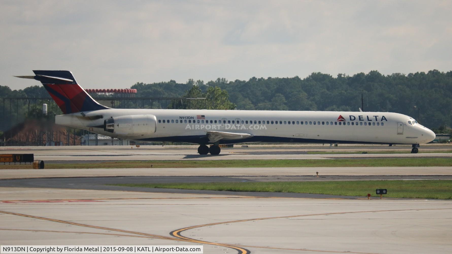 N913DN, 1996 McDonnell Douglas MD-90-30 C/N 53393, ATL spotting