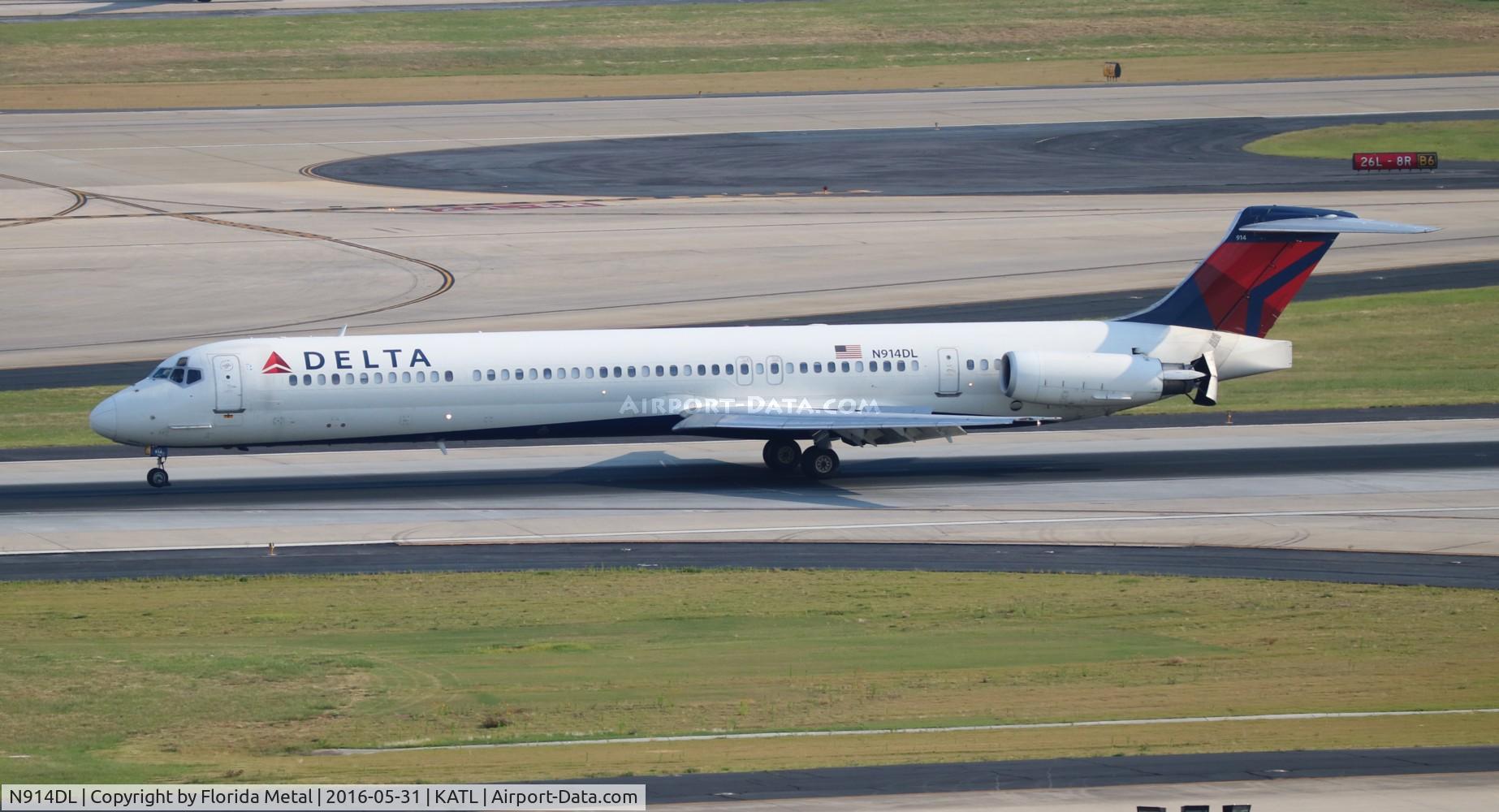 N914DL, 1988 McDonnell Douglas MD-88 C/N 49545, ATL spotting