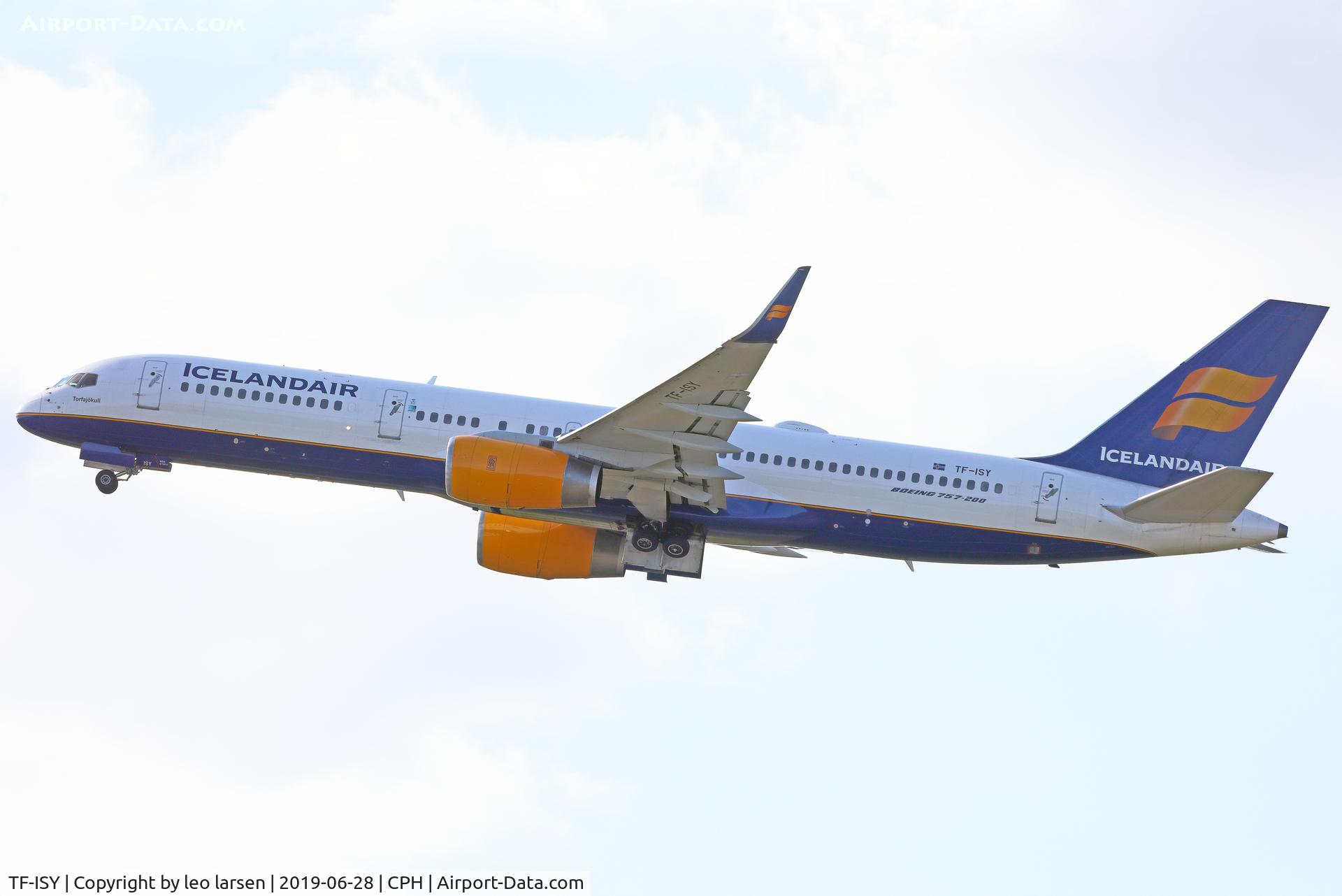 TF-ISY, 1991 Boeing 757-223 C/N 24594, Copenhagen 28.6.2019