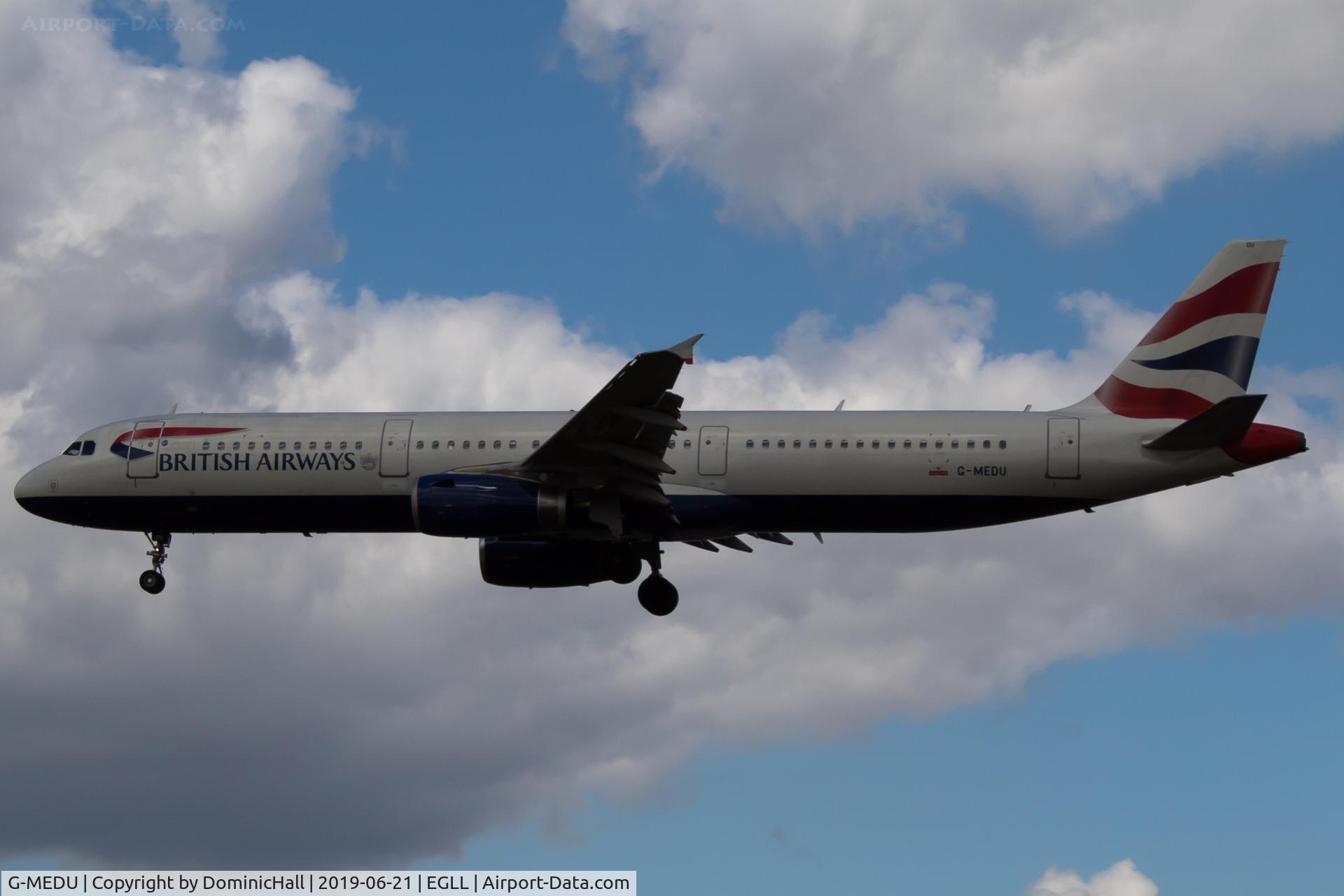 G-MEDU, 2009 Airbus A321-231 C/N 3926, Landing RWY 27L