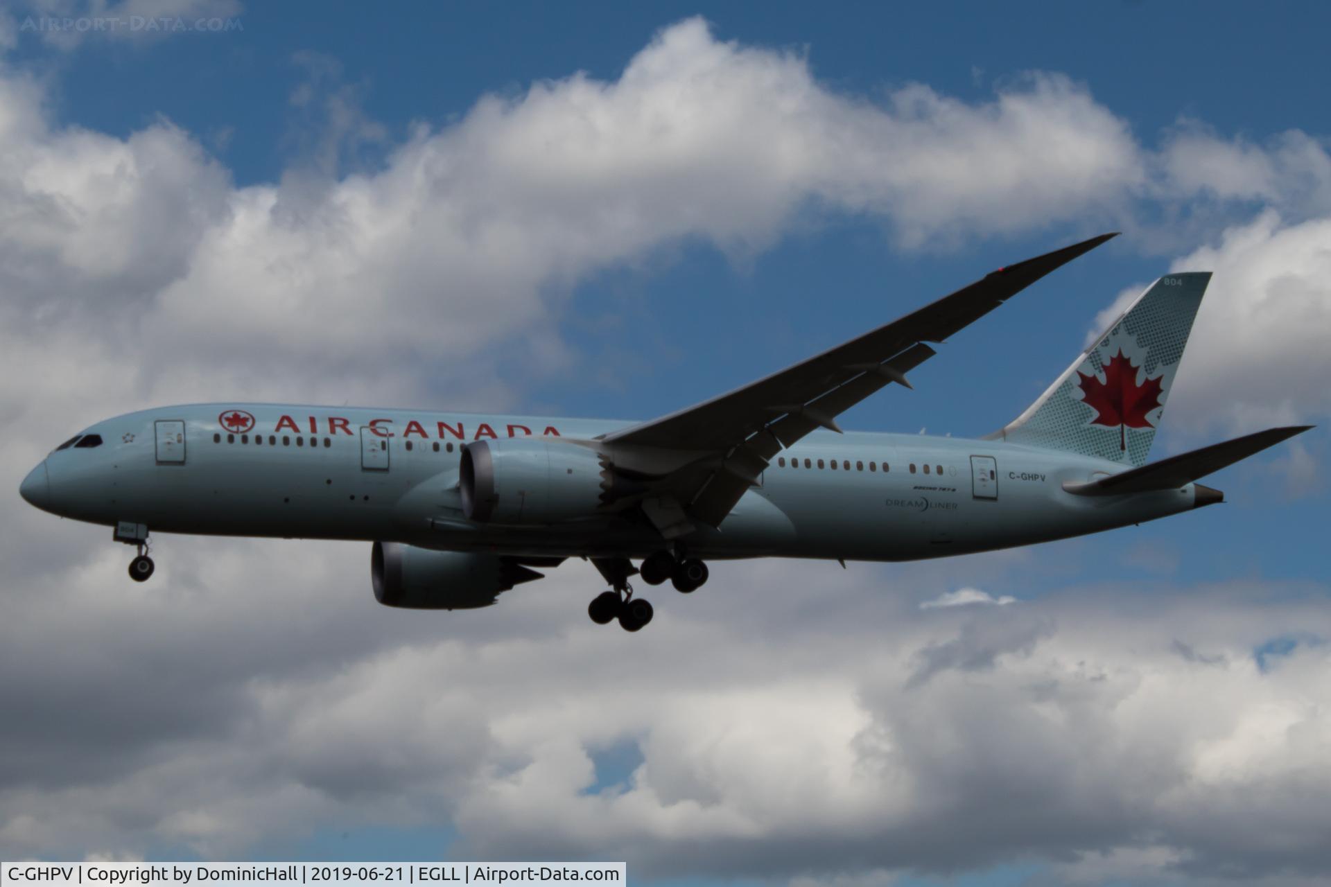 C-GHPV, 2014 Boeing 787-8 Dreamliner C/N 35260, Landing RWY 27L