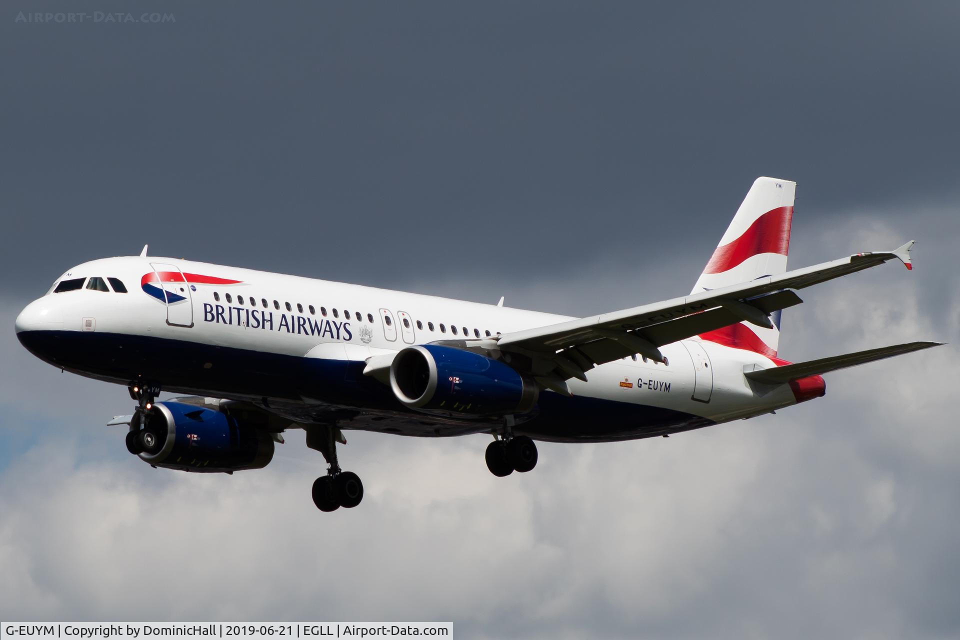 G-EUYM, 2011 Airbus A320-232 C/N 4791, Landing RWY 27L