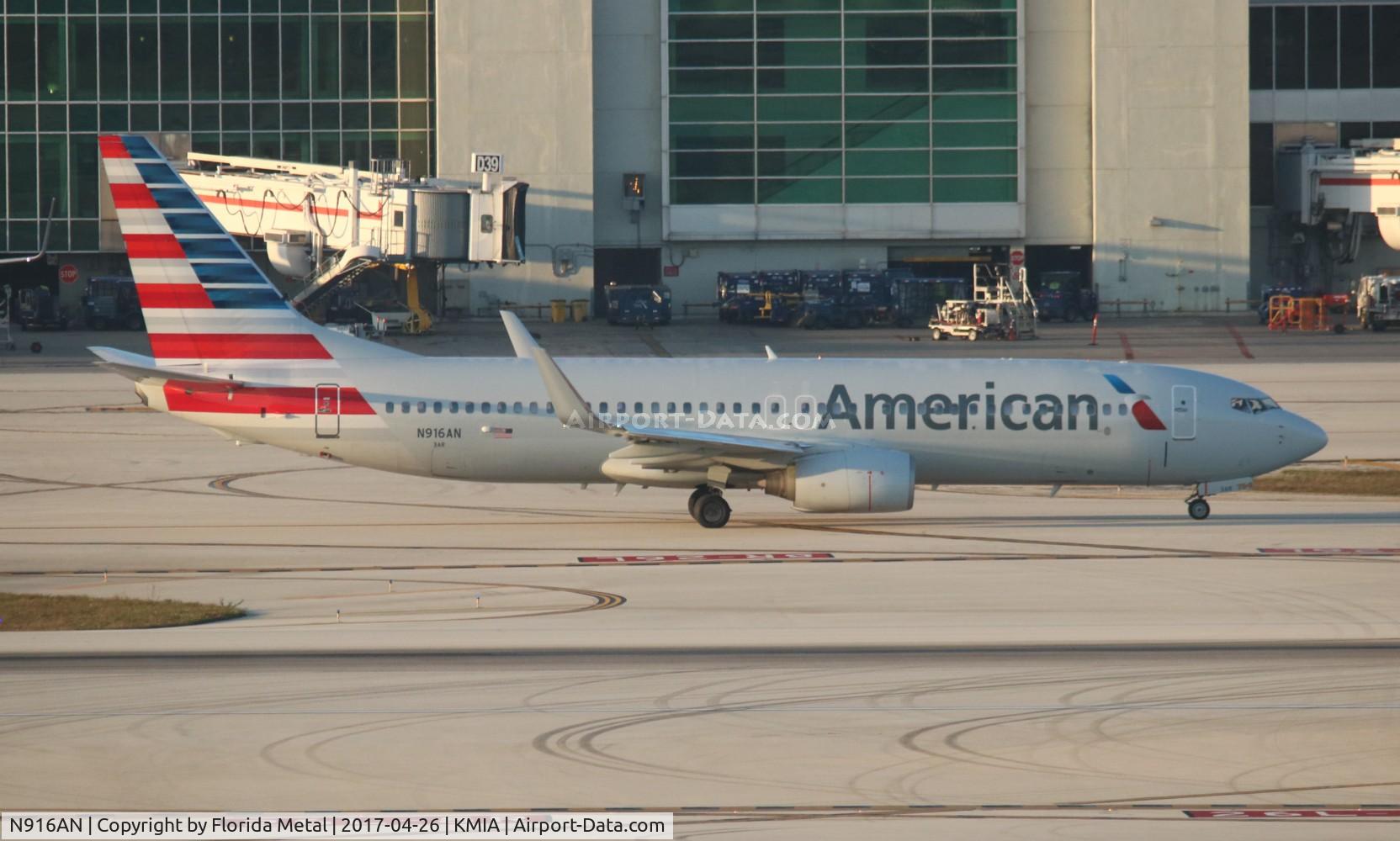 N916AN, 1999 Boeing 737-823 C/N 29517, MIA spotting
