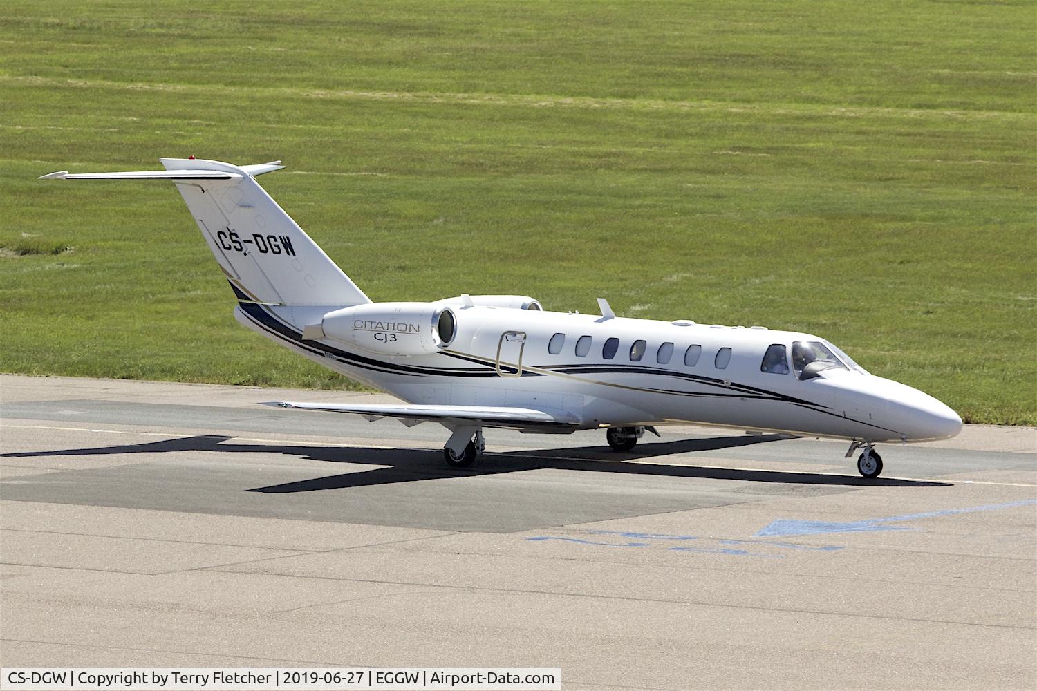CS-DGW, 2008 Cessna 525B CitationJet CJ3 C/N 525B-0235, at Luton