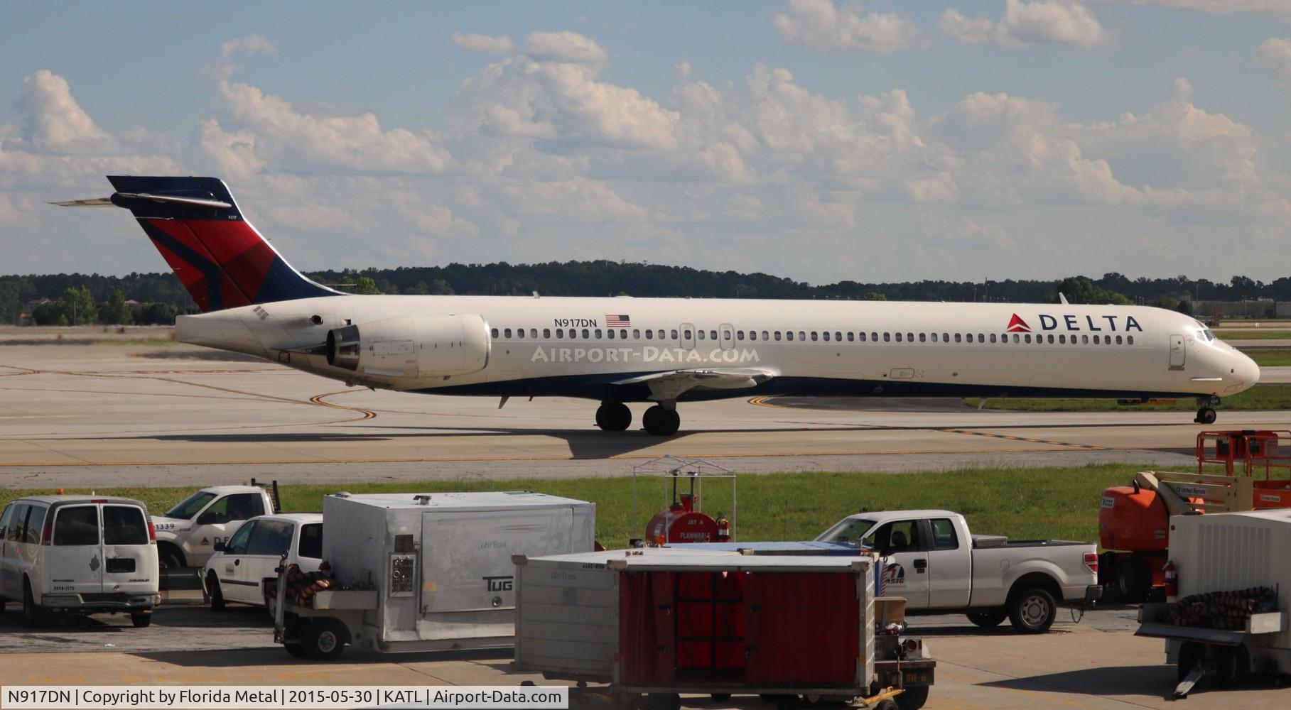 N917DN, 1996 McDonnell Douglas MD-90-30 C/N 53552, ATL spotting