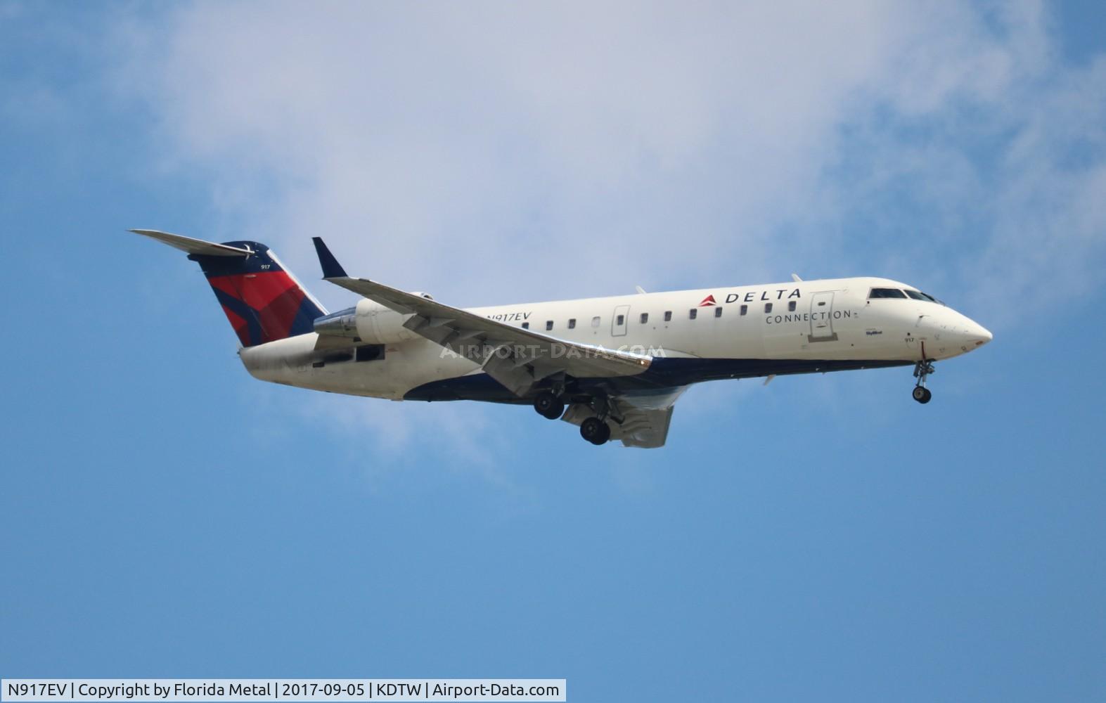 N917EV, 2003 Bombardier CRJ-200ER (CL-600-2B19) C/N 7769, DTW spotting