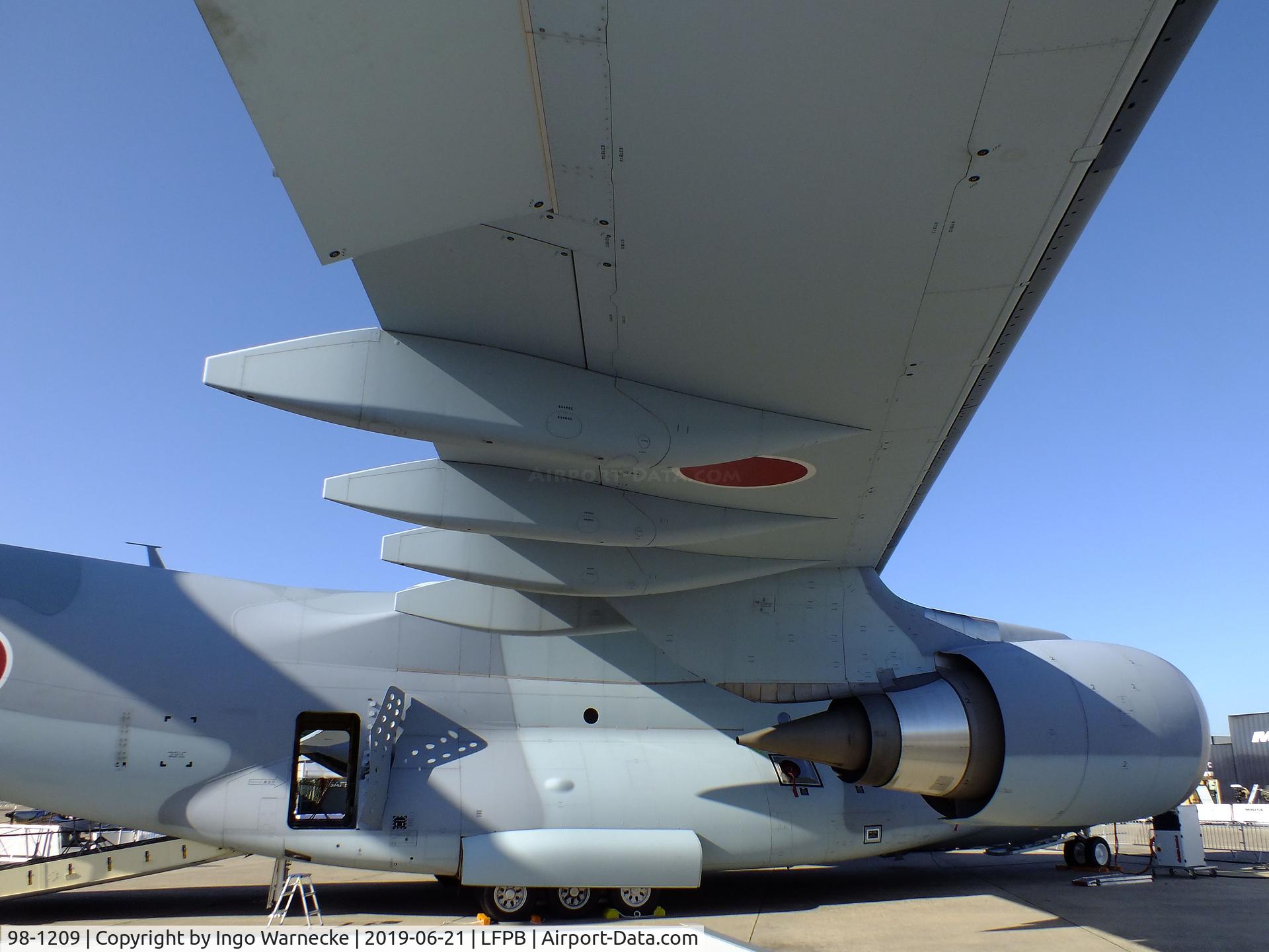 98-1209, Kawasaki C-2 C/N 9, Kawasaki C-2 of the JASDF at the Aerosalon 2019, Paris