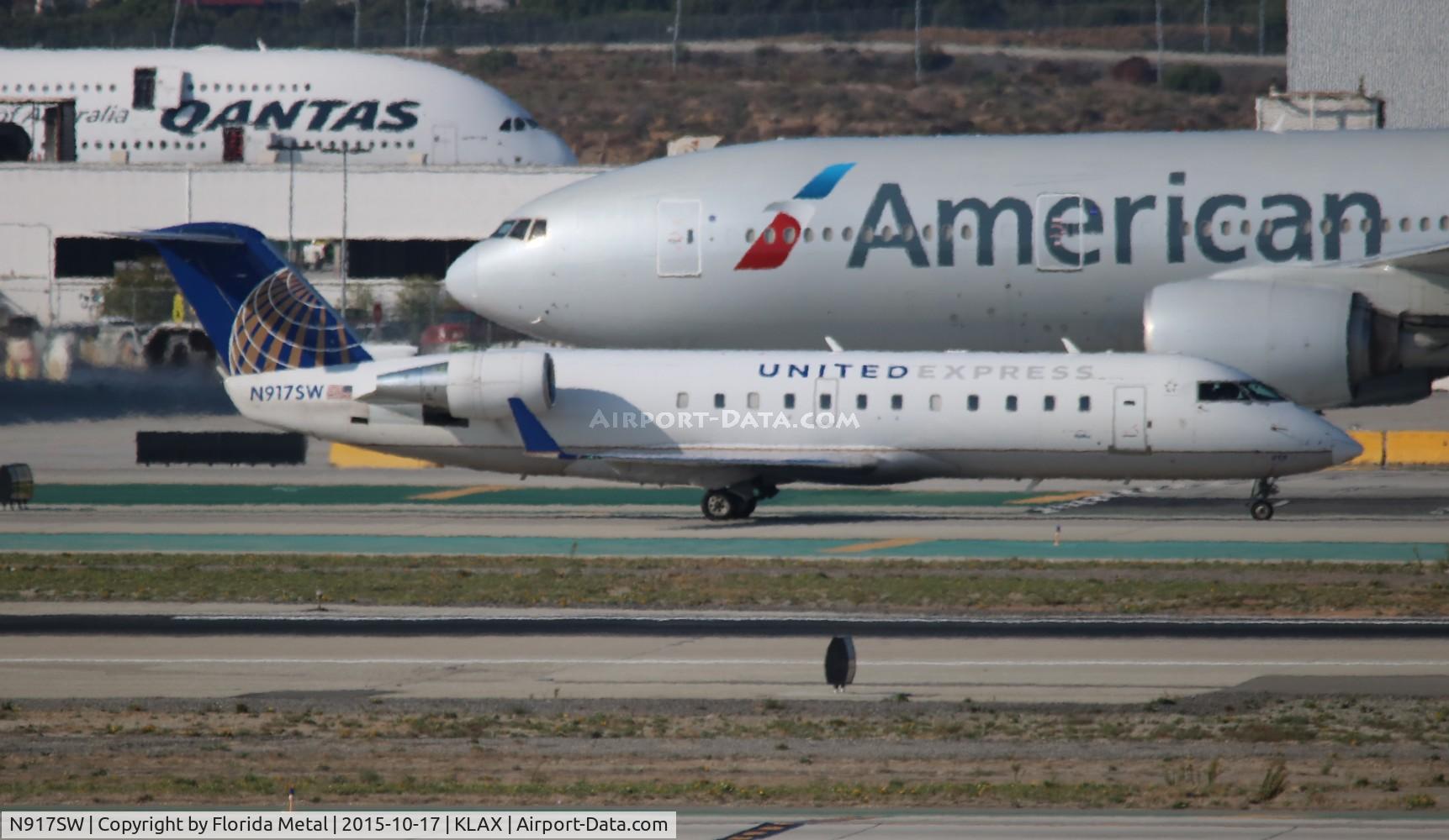 N917SW, 2002 Canadair CRJ-200LR (CL-600-2B19) C/N 7641, LAX spotting