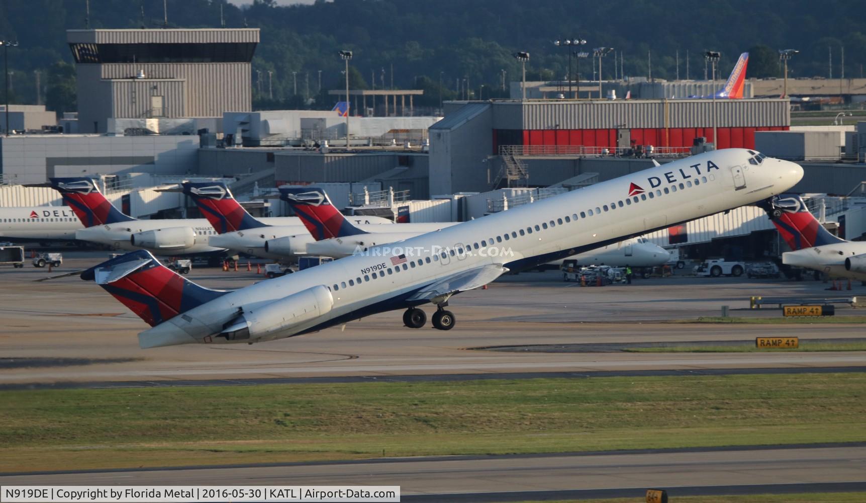 N919DE, 1993 McDonnell Douglas MD-88 C/N 53422, ATL spotting