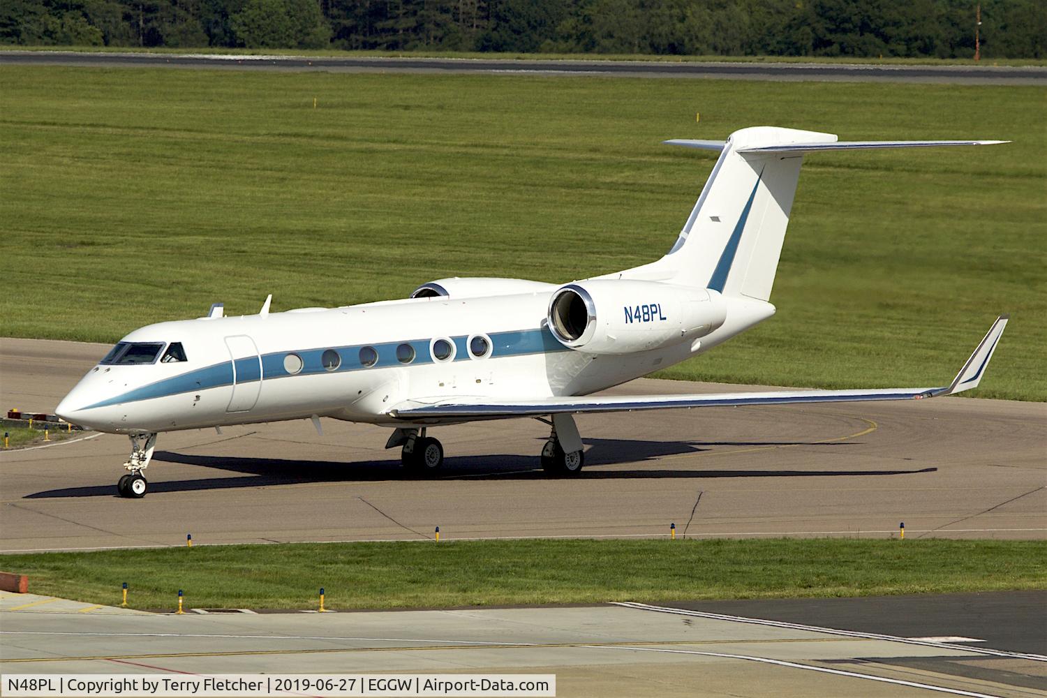 N48PL, 2009 Gulfstream Aerospace GIV-X (G450) C/N 4181, at Luton