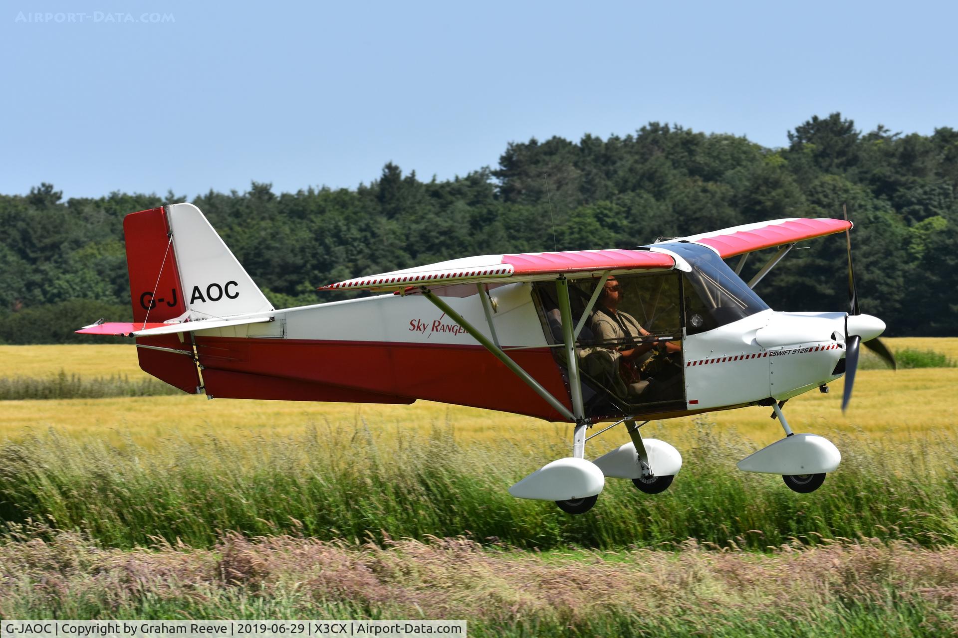 G-JAOC, 2009 Best Off Skyranger Swift 912S(1) C/N BMAA/HB/589, Landing at Northrepps.