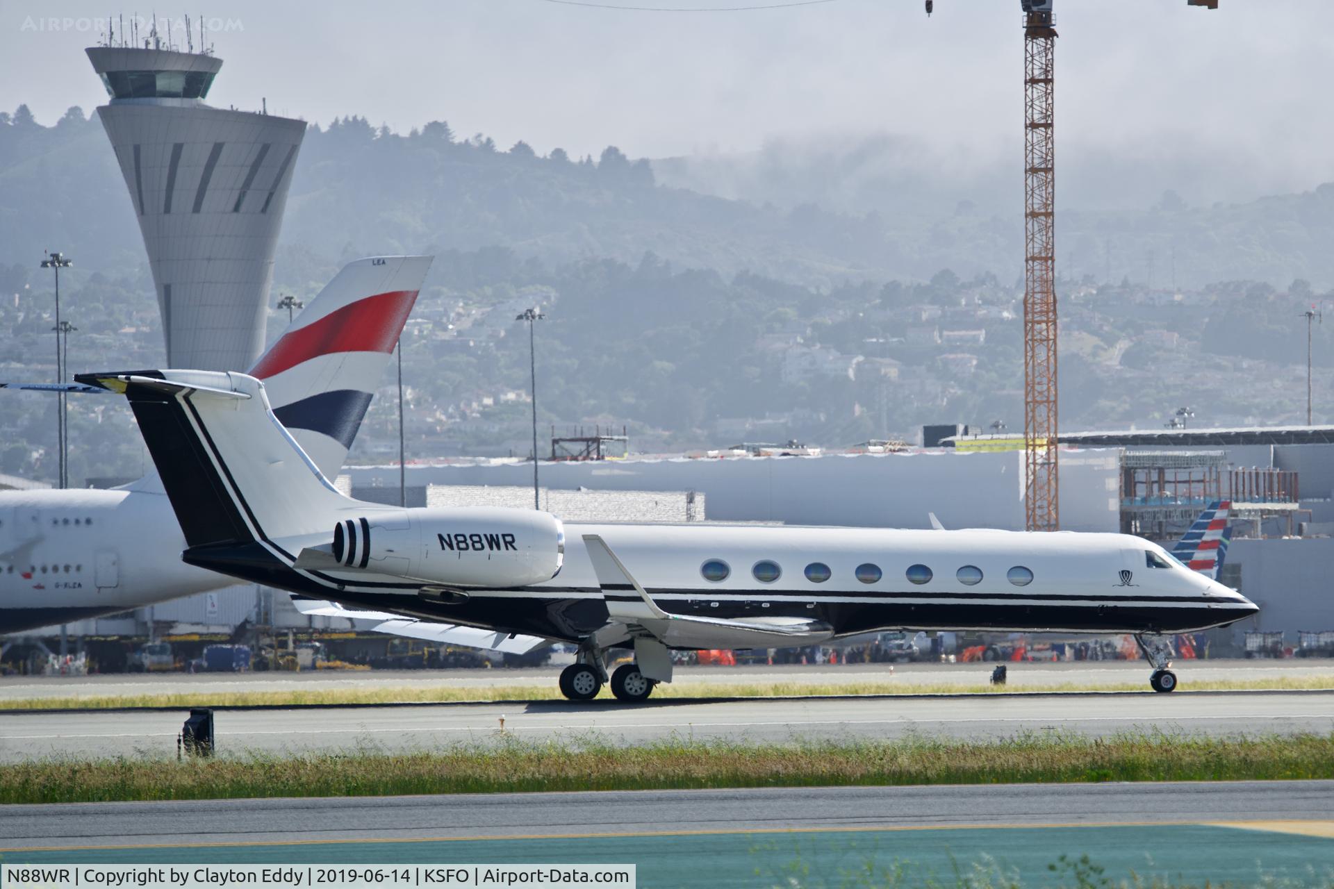 N88WR, 2007 Gulfstream Aerospace GIV-X (G450) C/N 4085, SFO 2019.