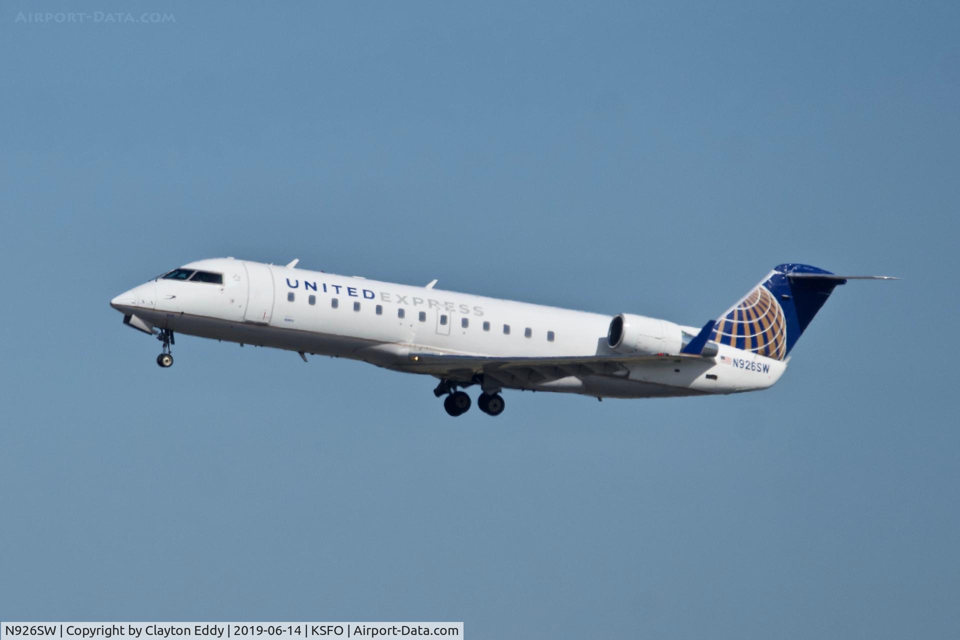 N926SW, 2002 Bombardier CRJ-200LR (CL-600-2B19) C/N 7687, Departing runway 01 SFO 2019.