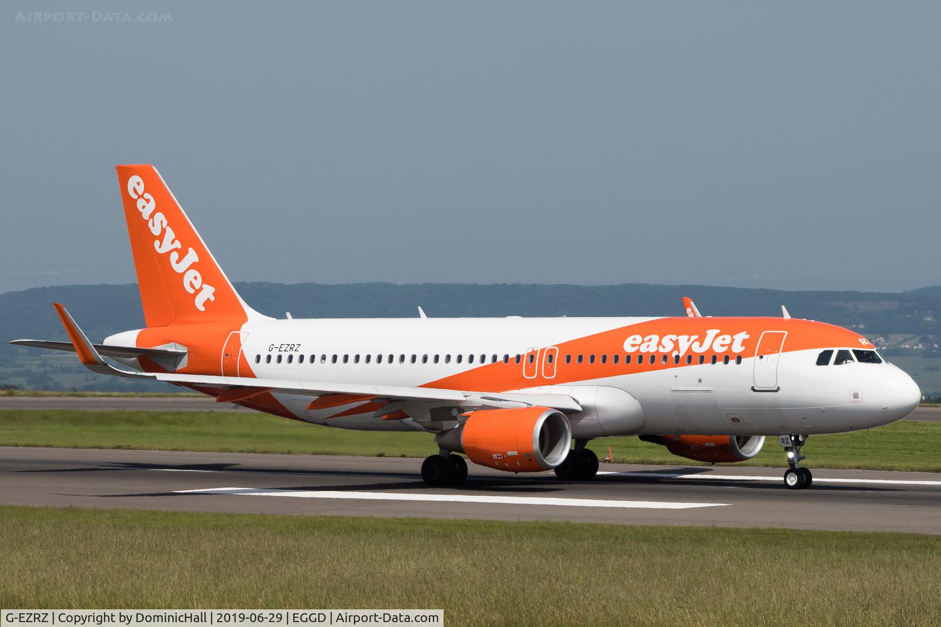 G-EZRZ, 2018 Airbus A320-214 C/N 8358, Departing RWY 09