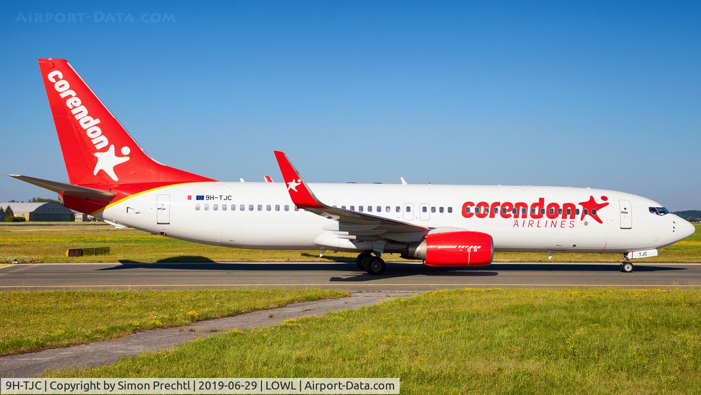 9H-TJC, 2011 Boeing 737-86N C/N 38012, 9H-TJC @ Linz Airport